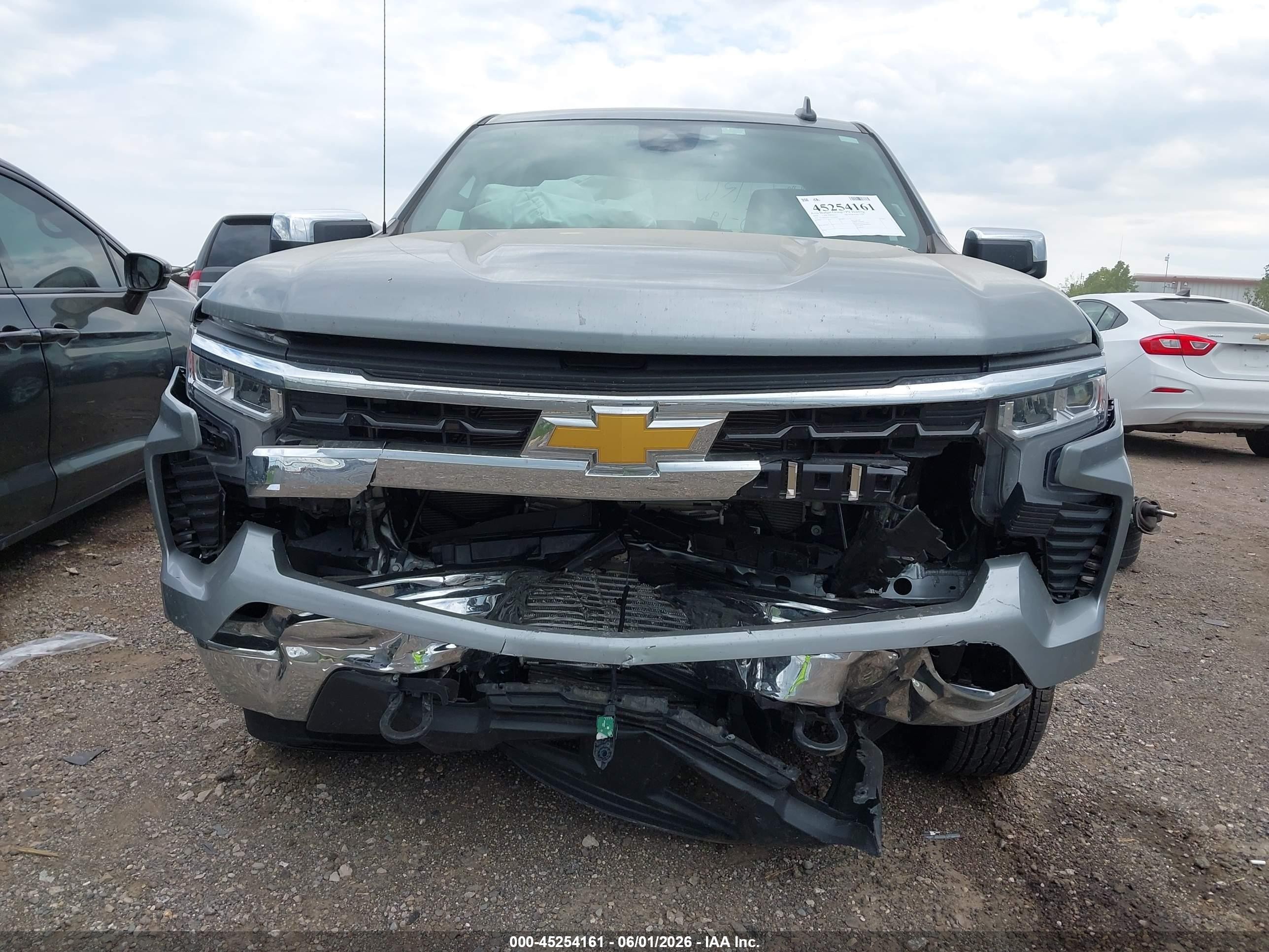 2026 Chevrolet Silverado 1500 4wd  Standard Bed Lt Gray vin: 1GCPKDEK3TZ244946