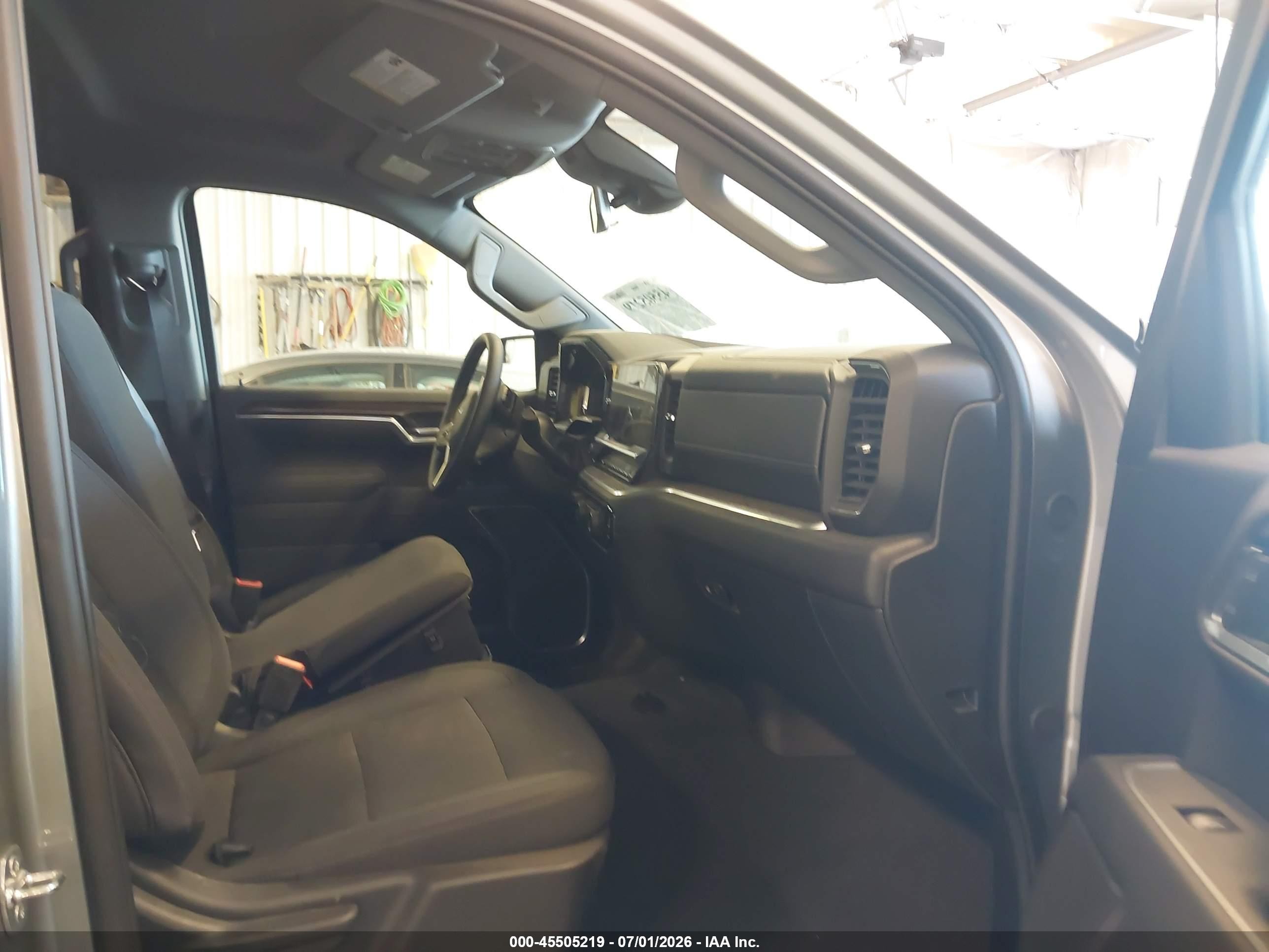 2025 Chevrolet Silverado 1500 4wd  Short Bed Lt With 2fl Серый vin: 1GCPKKEKXSZ290177