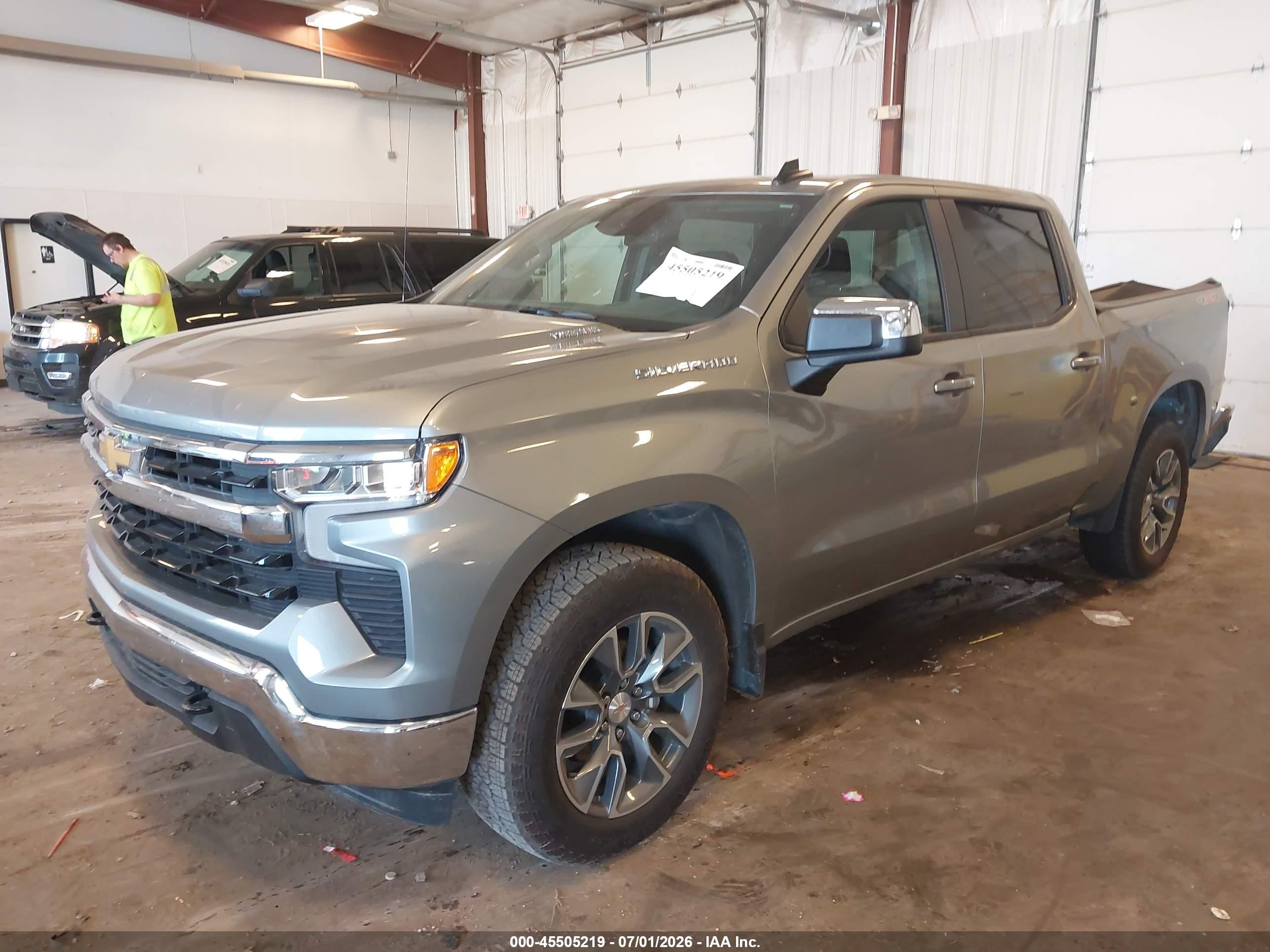 2025 Chevrolet Silverado 1500 4wd  Short Bed Lt With 2fl Серый vin: 1GCPKKEKXSZ290177