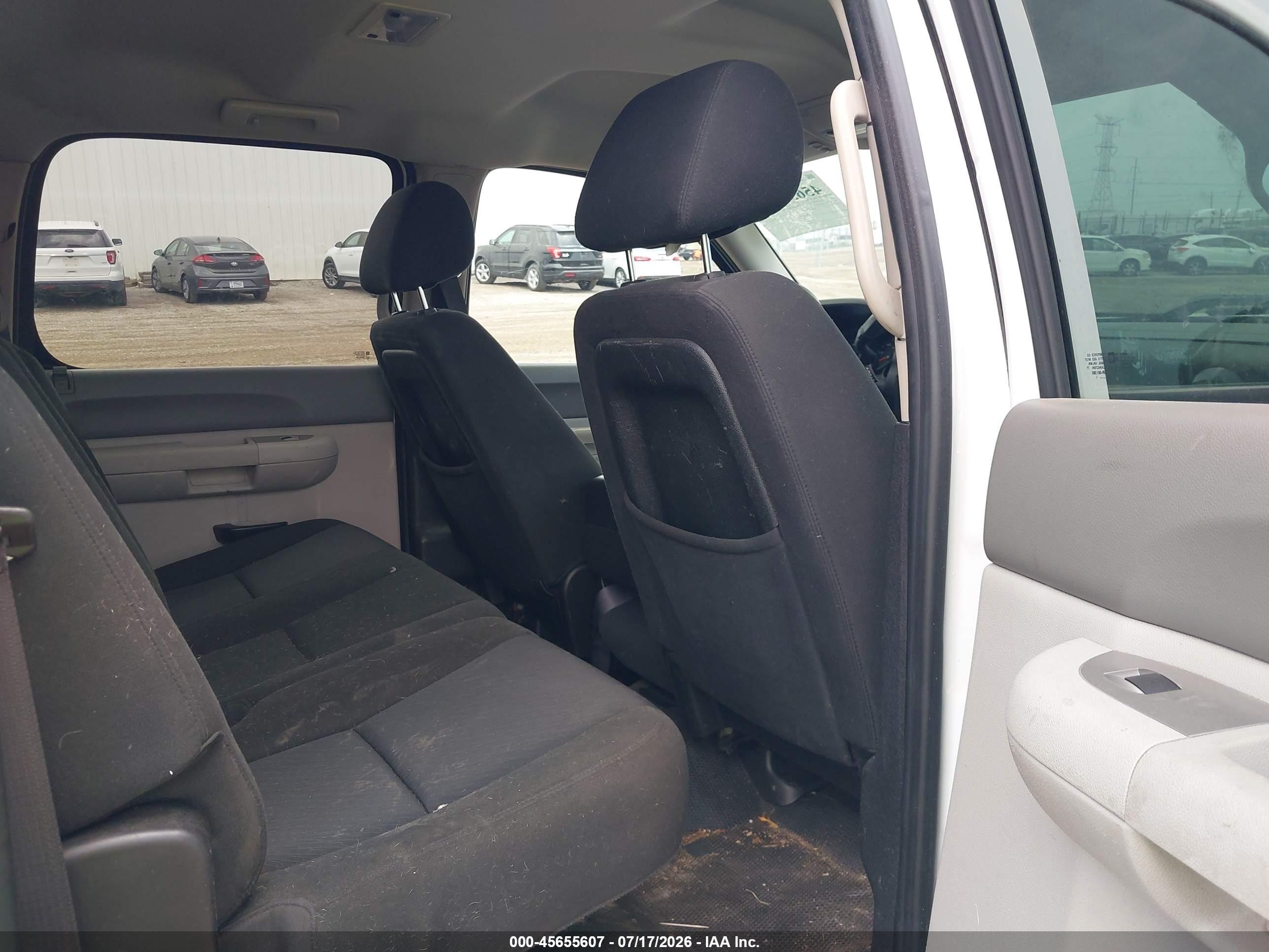 2011 Chevrolet Silverado 1500 Work Truck White vin: 1GCPKPE37BF185510