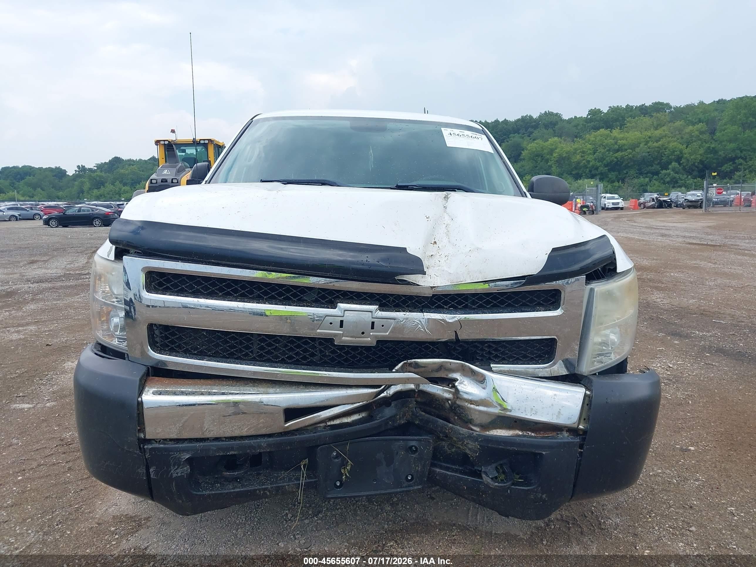 2011 Chevrolet Silverado 1500 Work Truck White vin: 1GCPKPE37BF185510