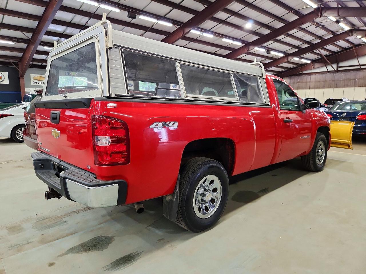 2010 Chevrolet Silverado K1500 Red vin: 1GCPKPEA3AZ153973
