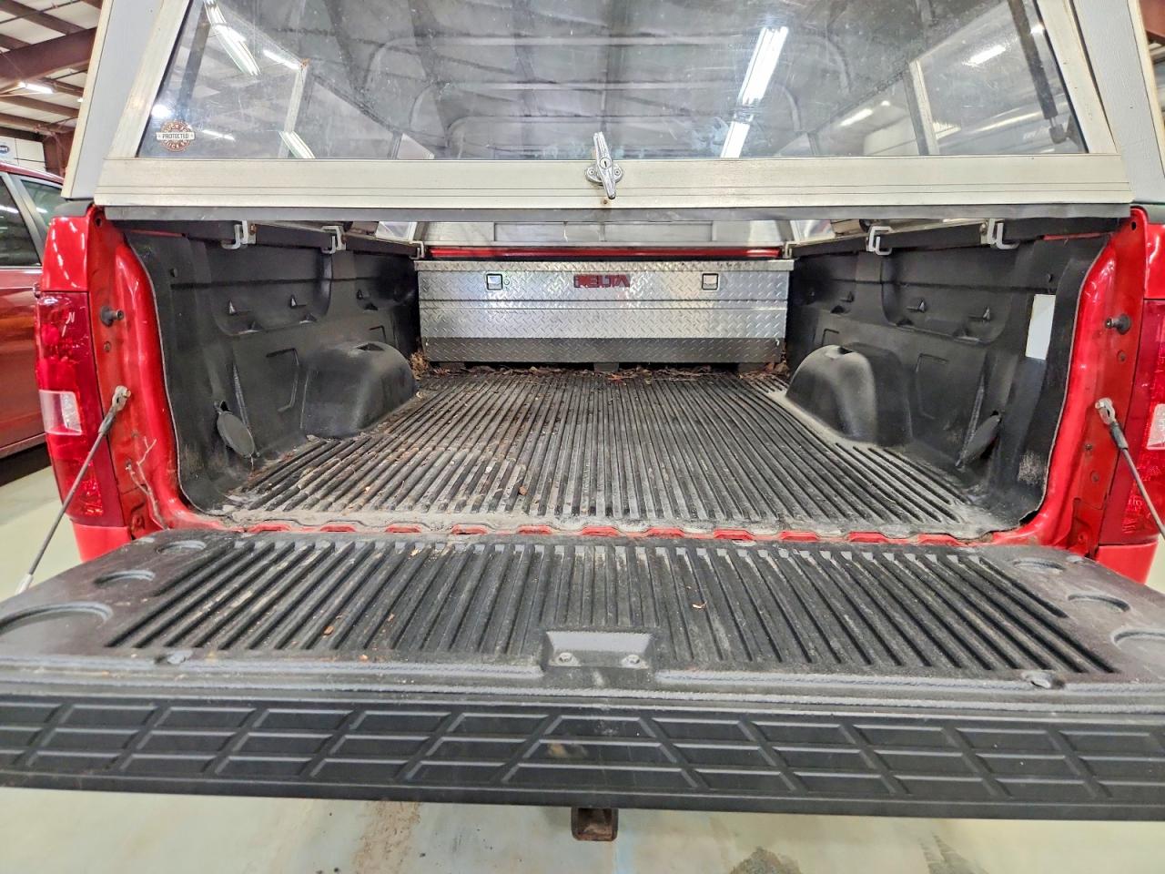 2010 Chevrolet Silverado K1500 Red vin: 1GCPKPEA3AZ153973
