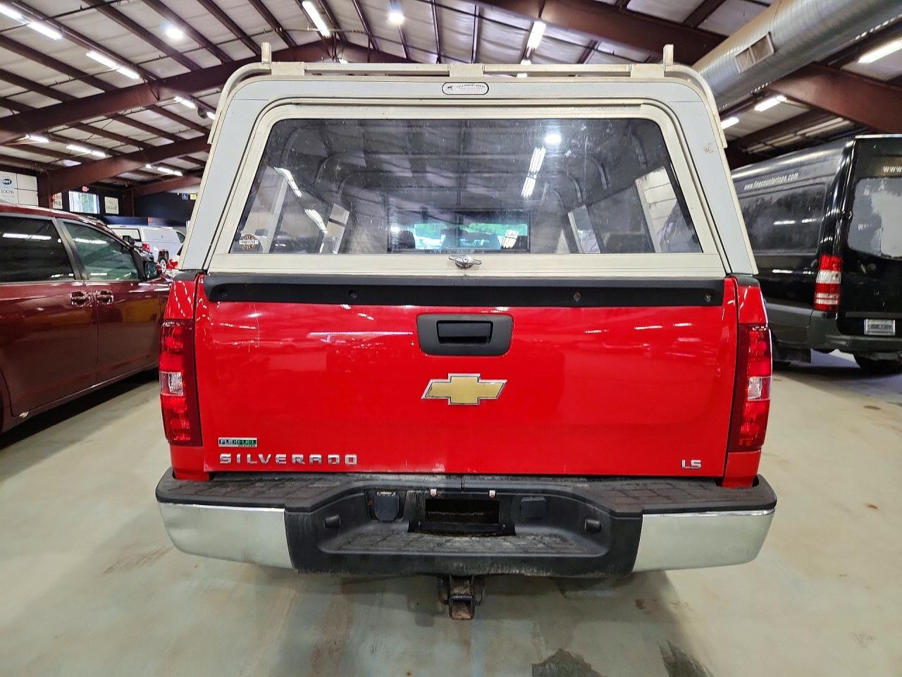 2010 Chevrolet Silverado K1500 Red vin: 1GCPKPEA3AZ153973