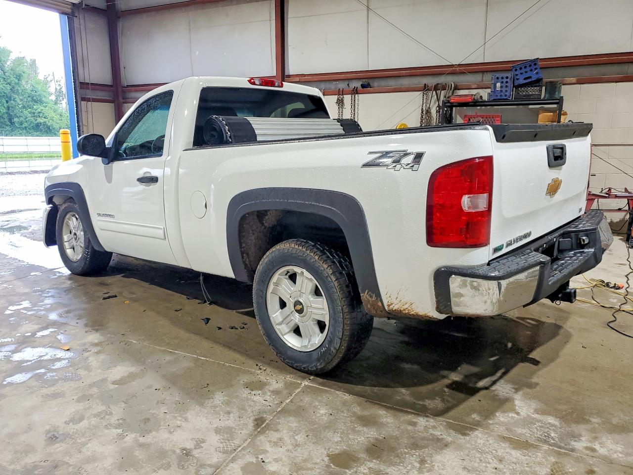2010 Chevrolet Silverado K1500 Lt Белый vin: 1GCPKSE09AZ271116