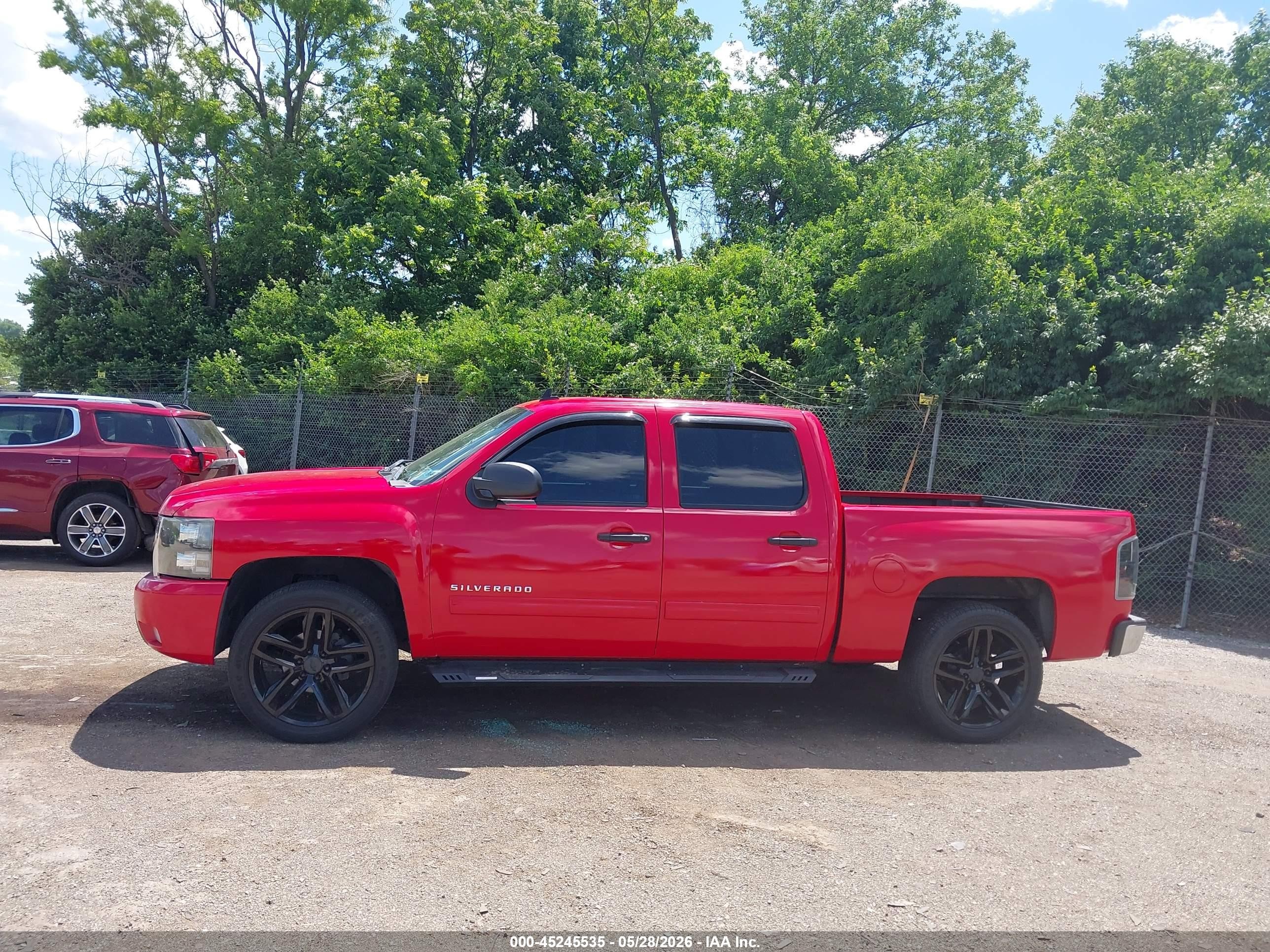 2011 Chevrolet Silverado 1500 Lt Red vin: 1GCPKSE35BF136003