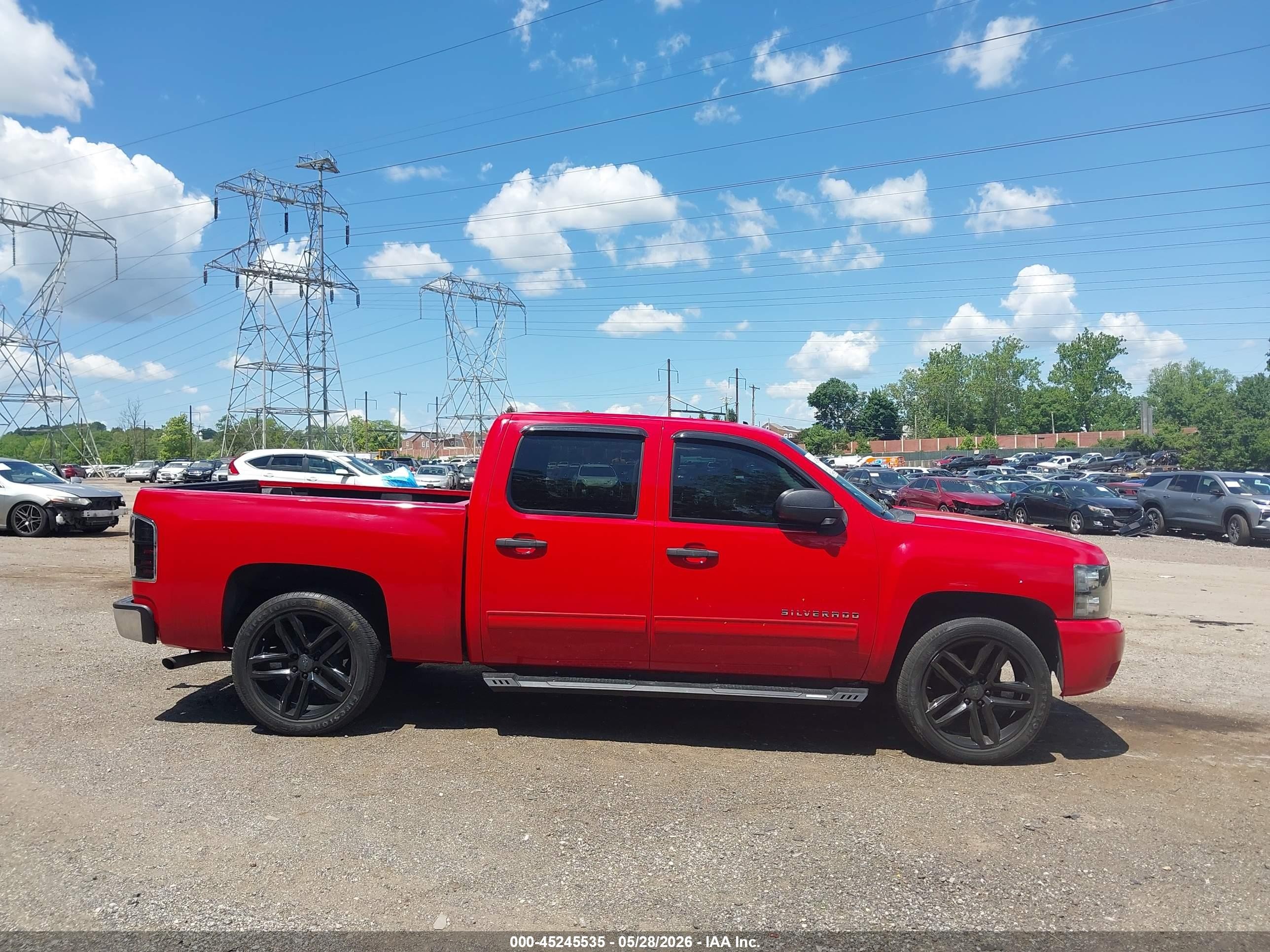 2011 Chevrolet Silverado 1500 Lt Red vin: 1GCPKSE35BF136003