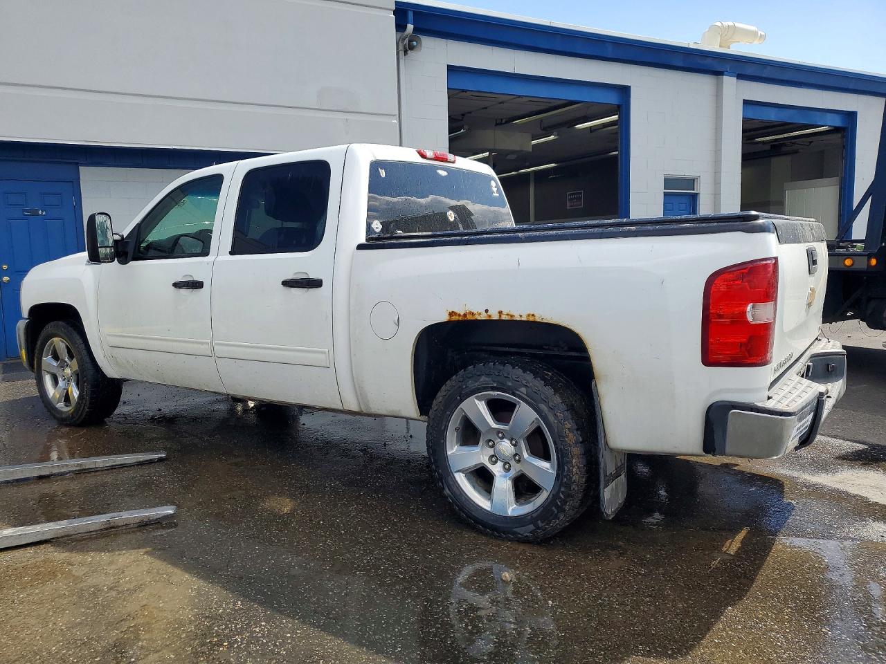 2012 Chevrolet Silverado K1500 Lt White vin: 1GCPKSE76CF233988