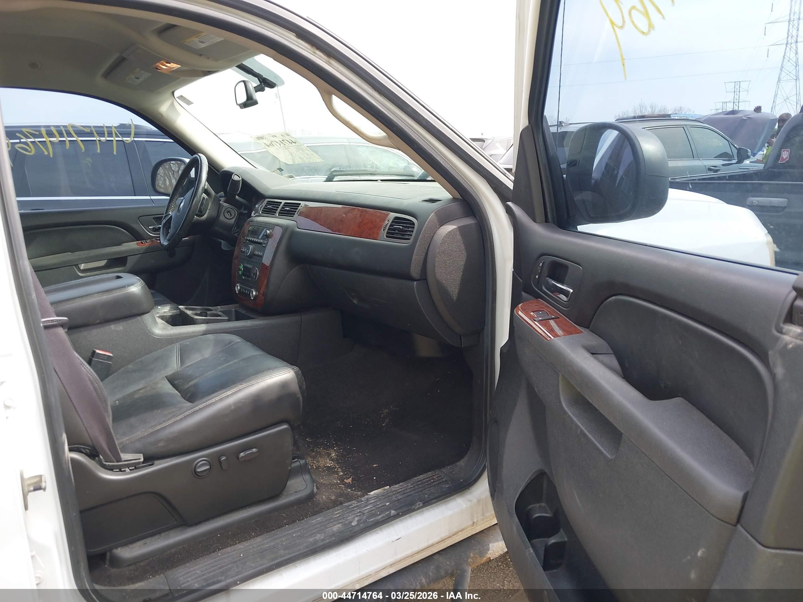2011 Chevrolet Silverado 1500 Ltz Белый vin: 1GCPKTE35BF126920
