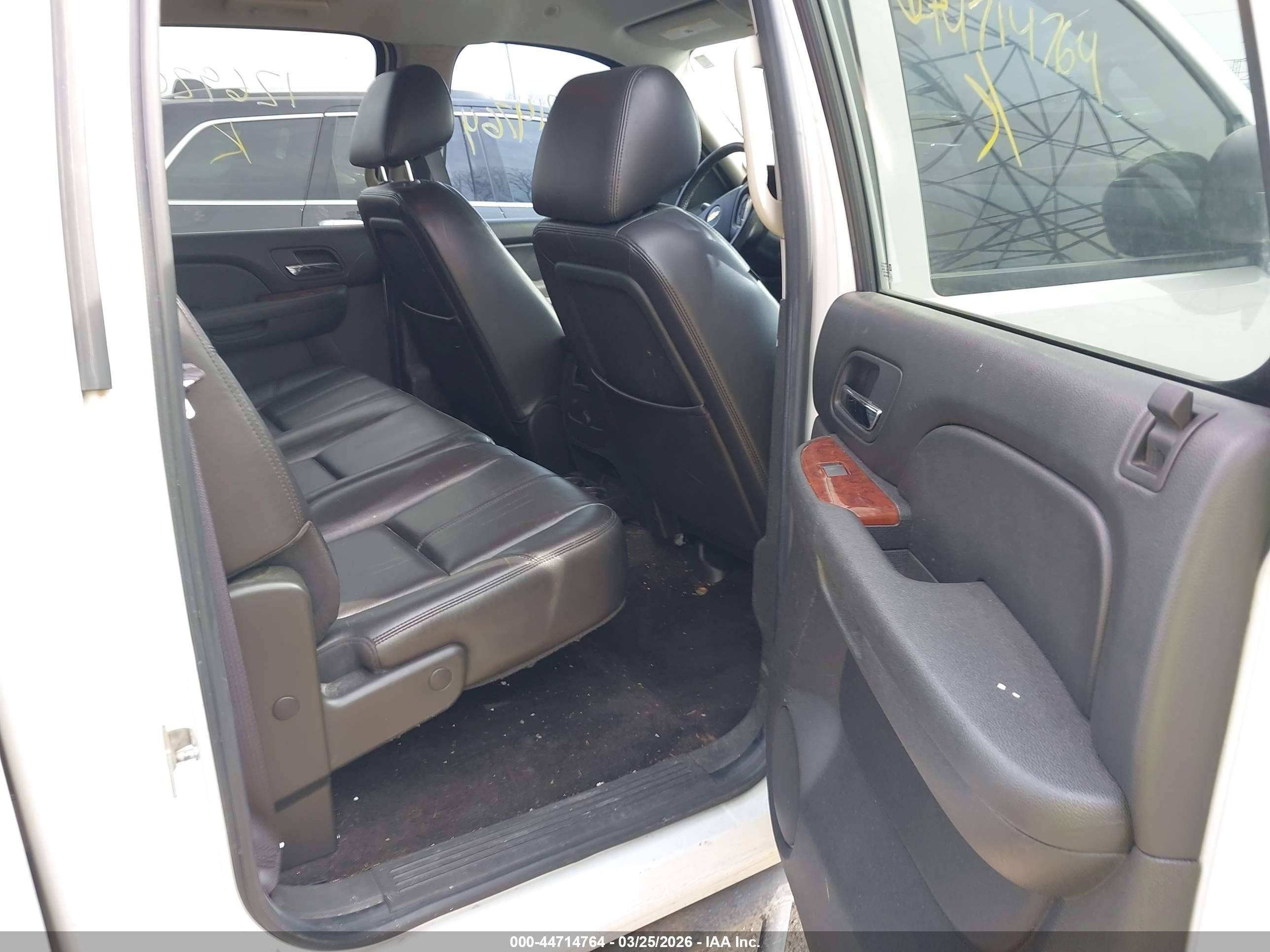 2011 Chevrolet Silverado 1500 Ltz Белый vin: 1GCPKTE35BF126920