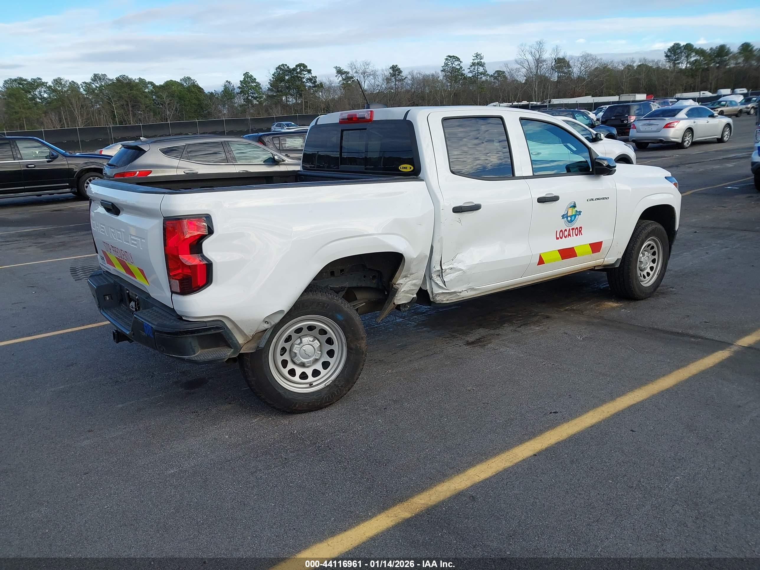 2024 Chevrolet Colorado 2wd Wt White vin: 1GCPSBEK8R1238801