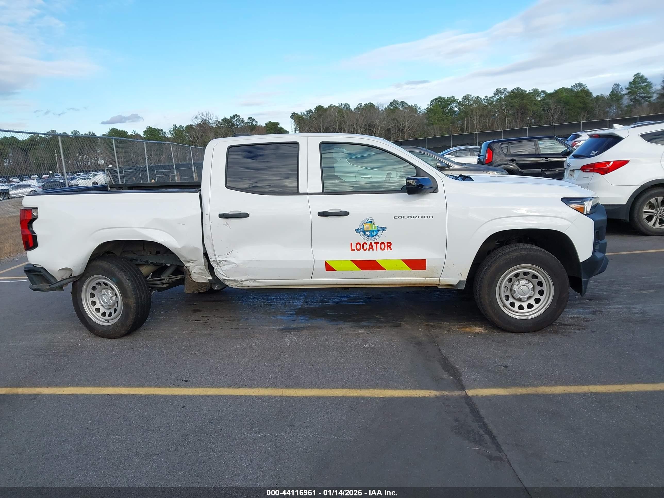 2024 Chevrolet Colorado 2wd Wt White vin: 1GCPSBEK8R1238801