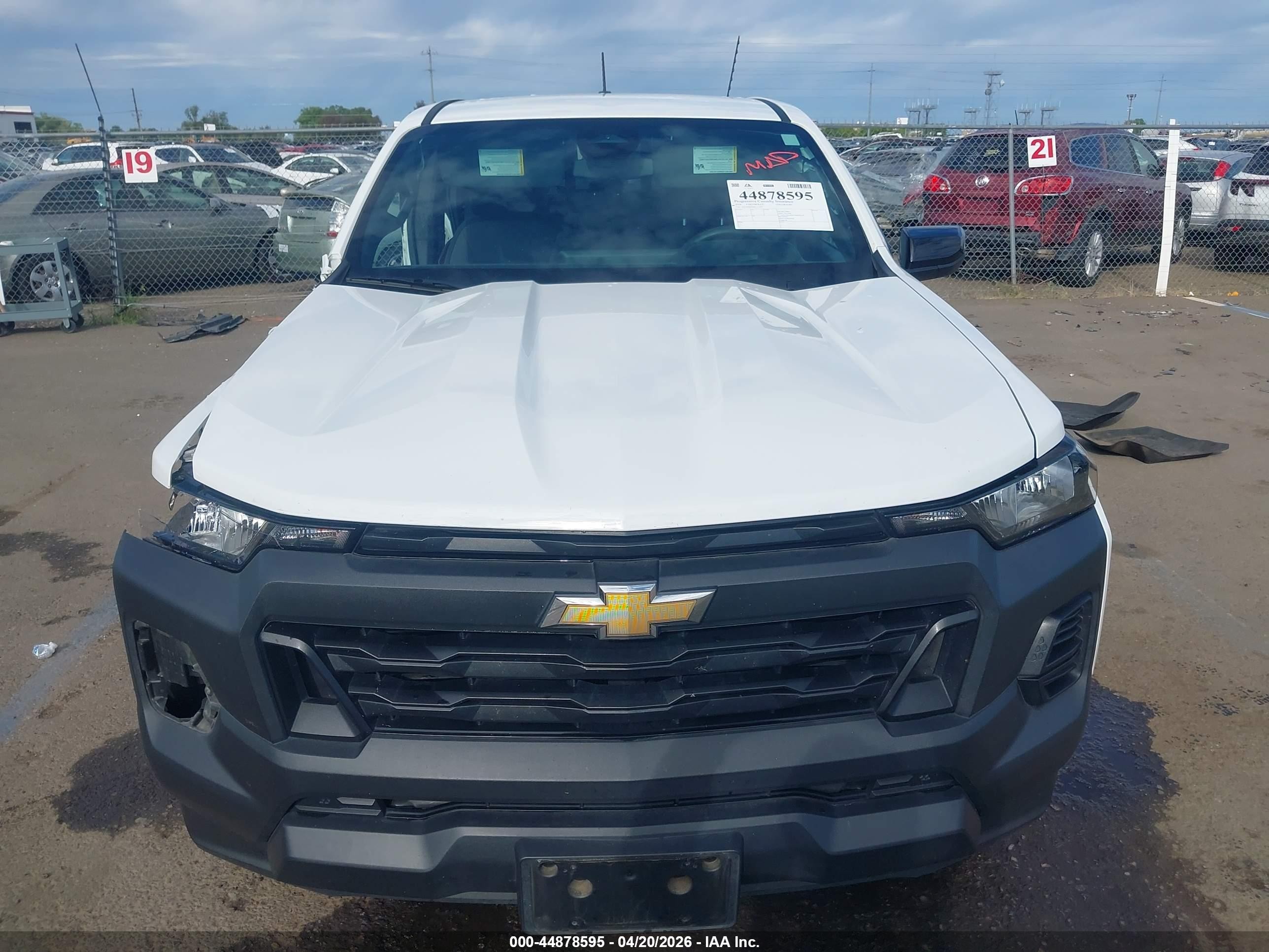 2024 Chevrolet Colorado 2wd Wt White vin: 1GCPSBEKXR1111905