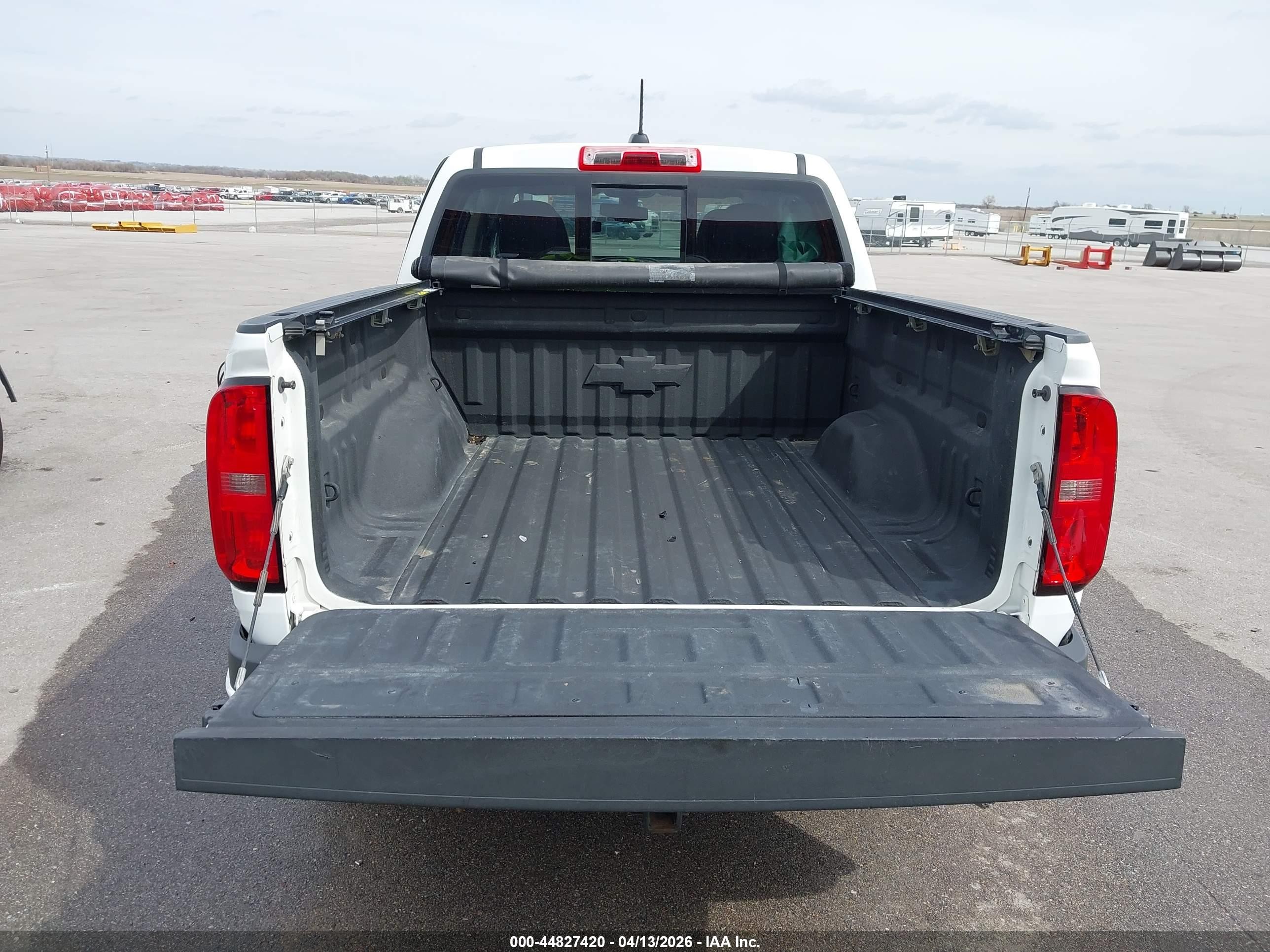 2016 Chevrolet Colorado Z71 Белый vin: 1GCPTDE10G1354653