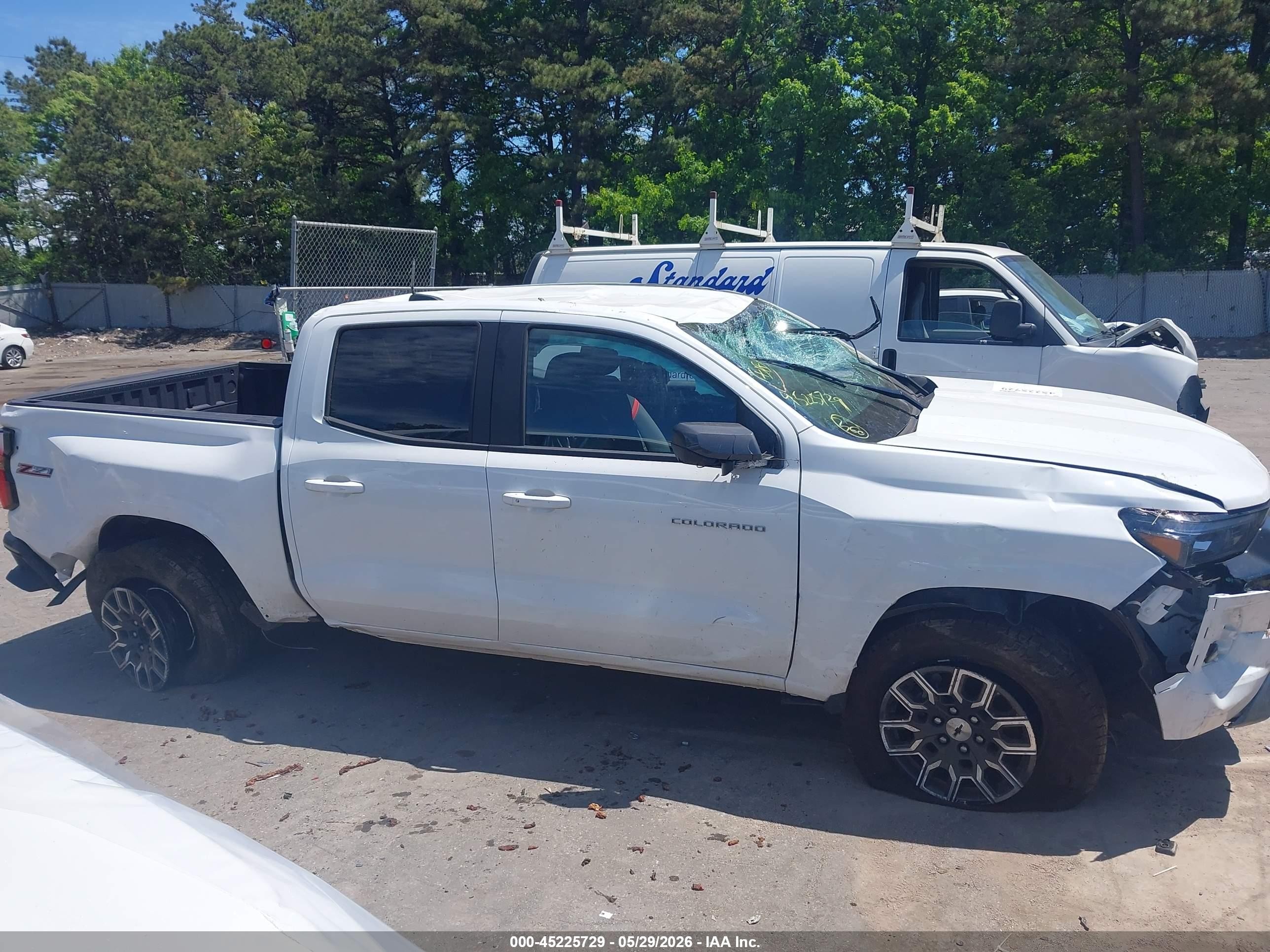 2025 Chevrolet Colorado 4wd Z71 Белый vin: 1GCPTDEK7S1239582