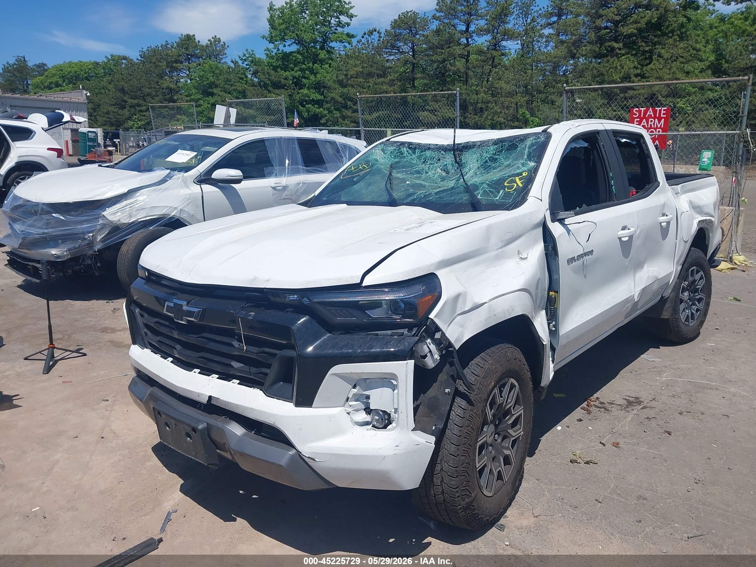 2025 Chevrolet Colorado 4wd Z71 Белый vin: 1GCPTDEK7S1239582