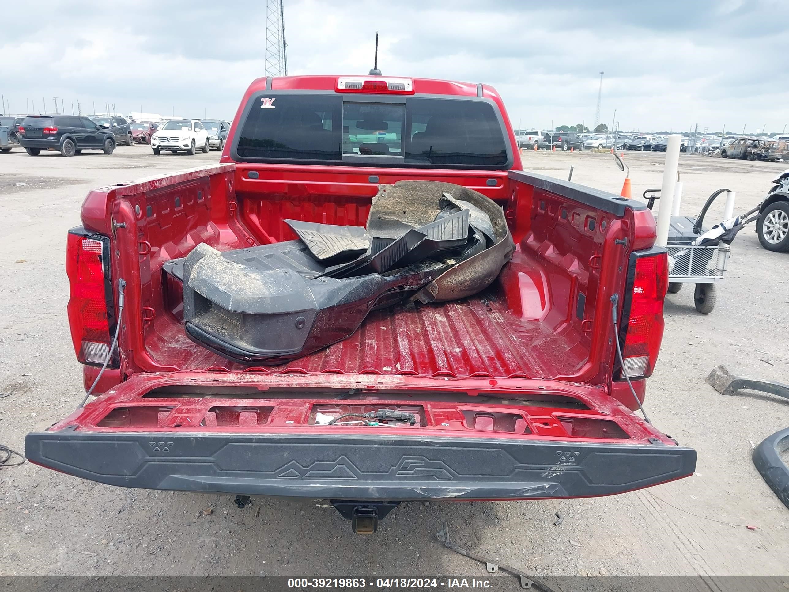 2023 Chevrolet Colorado 4wd  Short Box Trail Boss Red vin: 1GCPTEEK1P1201410