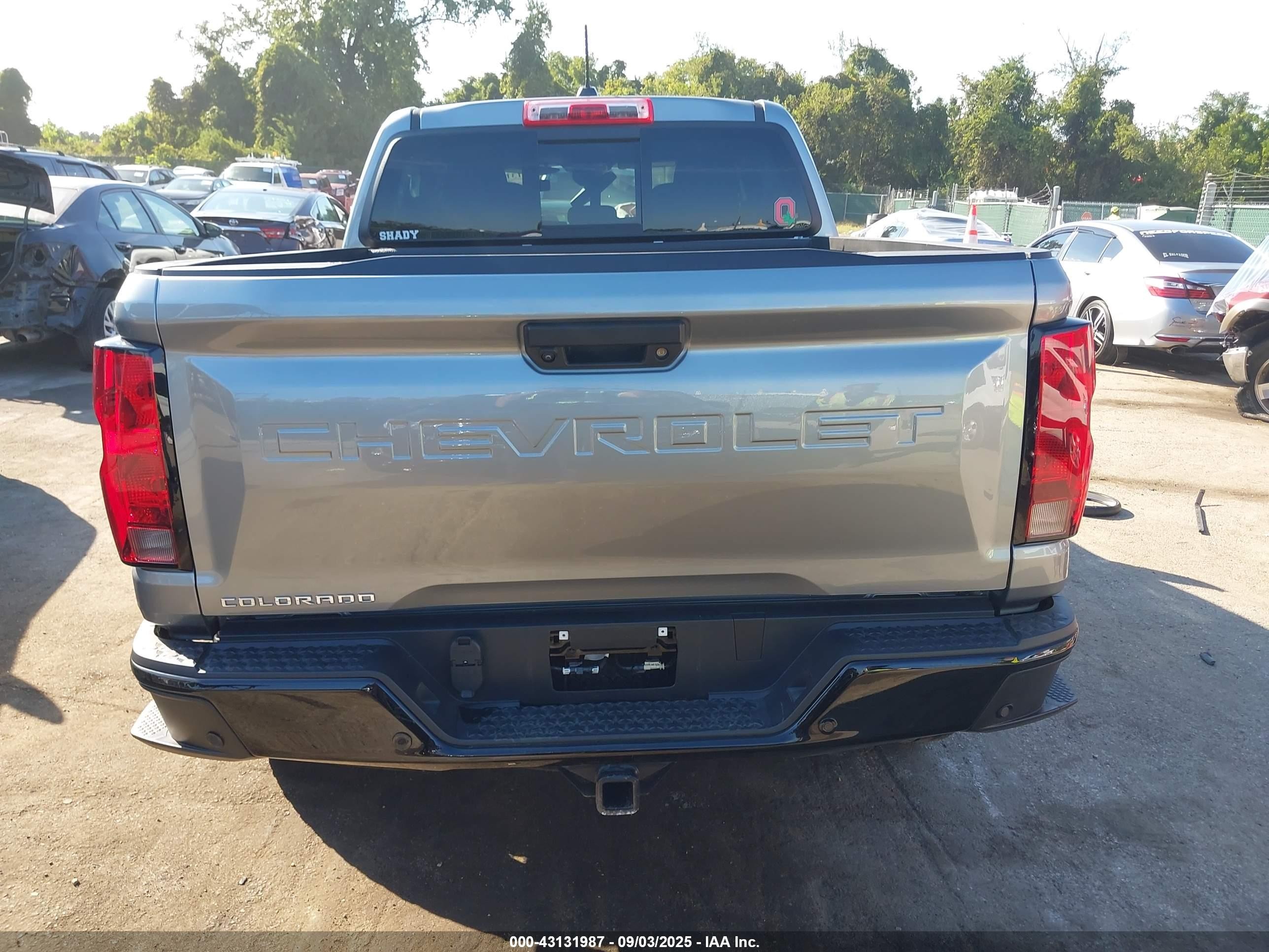 2024 Chevrolet Colorado 4wd Trail Boss Silver vin: 1GCPTEEK2R1284963