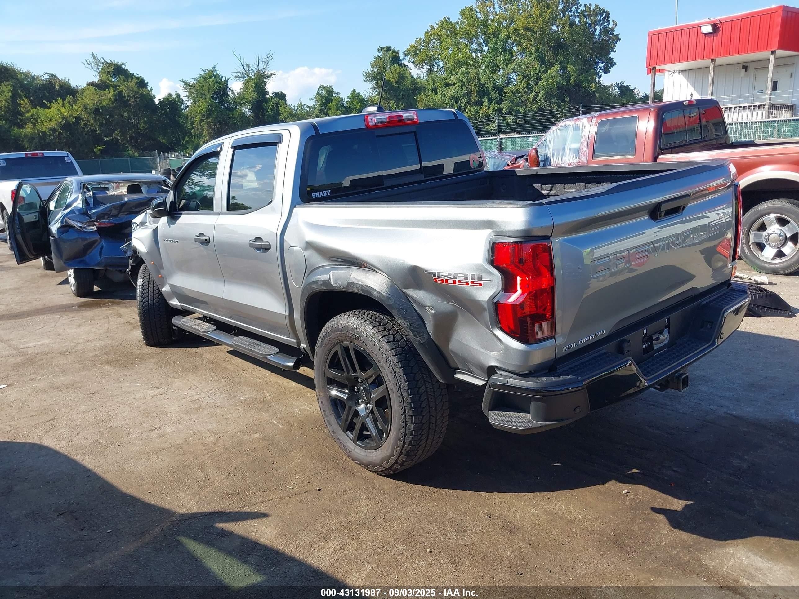 2024 Chevrolet Colorado 4wd Trail Boss Silver vin: 1GCPTEEK2R1284963