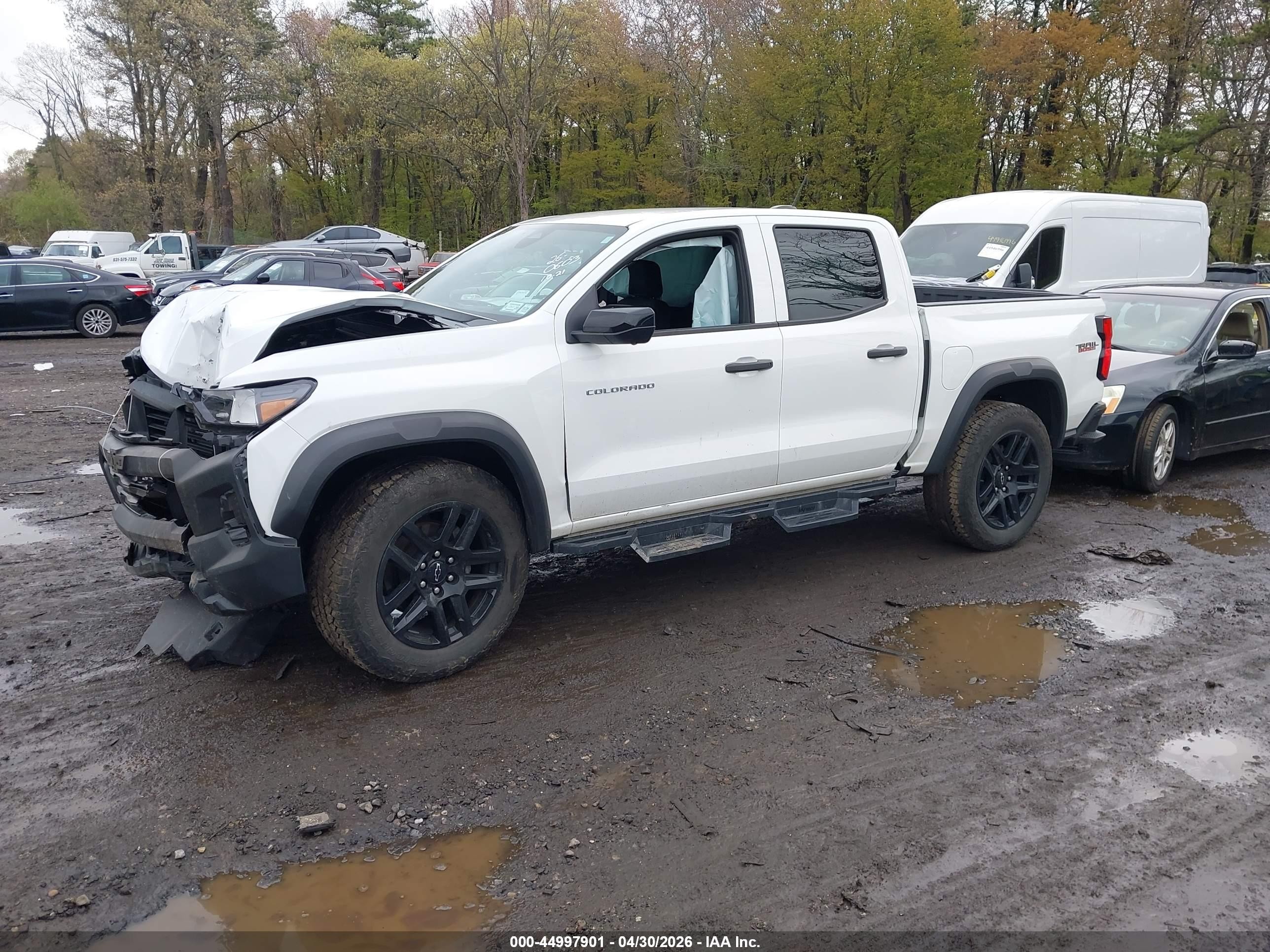 2024 Chevrolet Colorado 4wd Trail Boss White vin: 1GCPTEEK6R1121765
