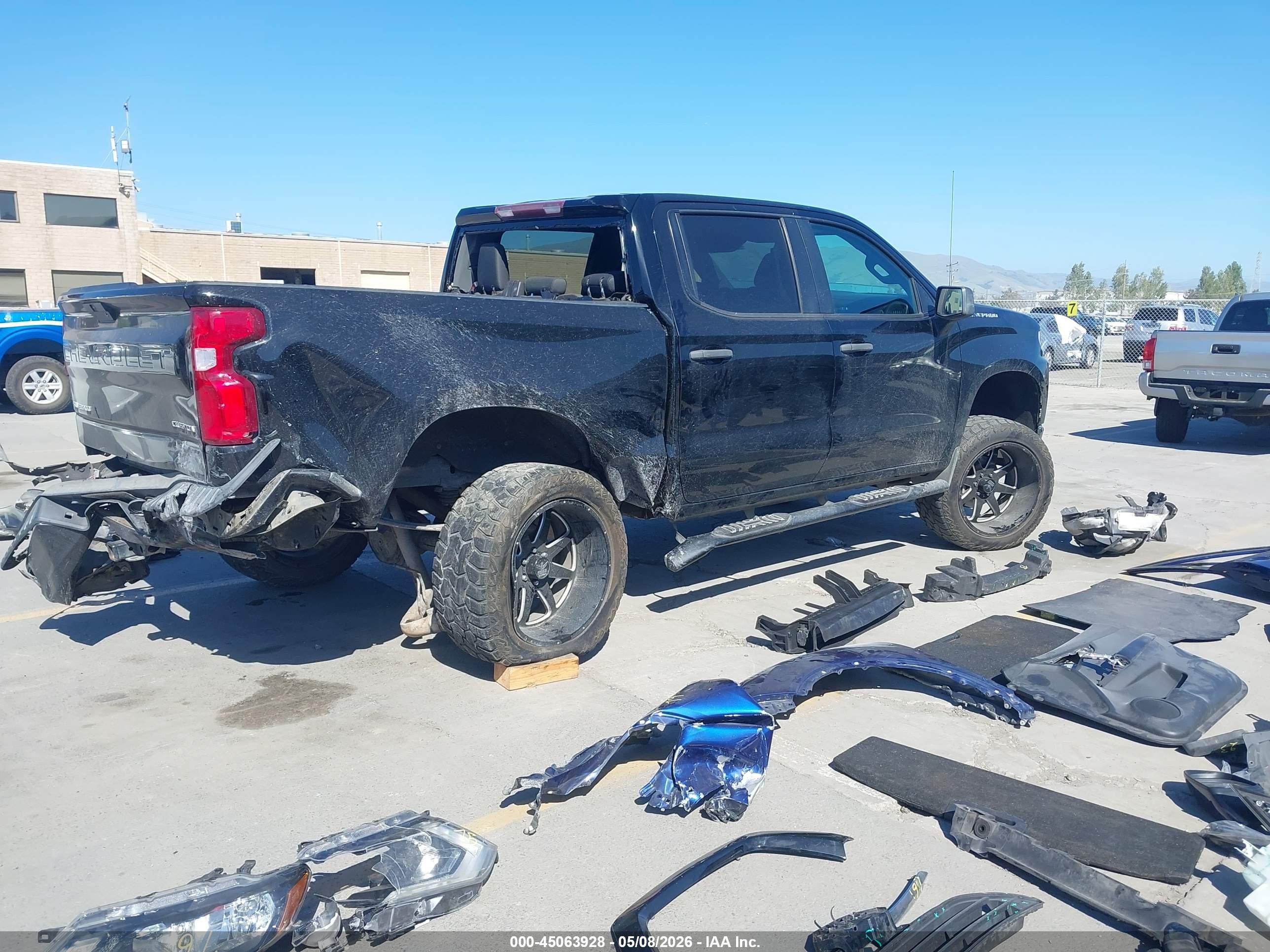 2019 Chevrolet Silverado 1500 Custom Черный vin: 1GCPWBEH3KZ385964