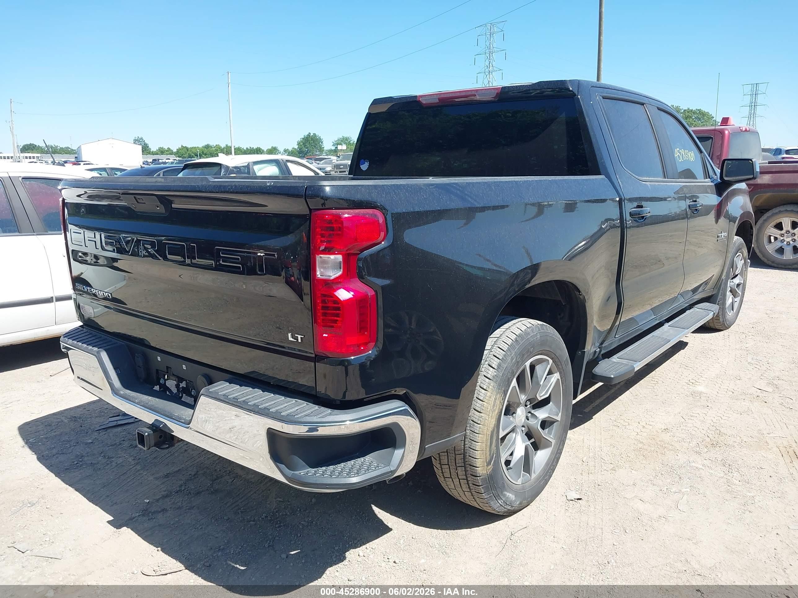 2021 Chevrolet Silverado 1500 2wd  Short Bed Lt Черный vin: 1GCPWCED0MZ396992