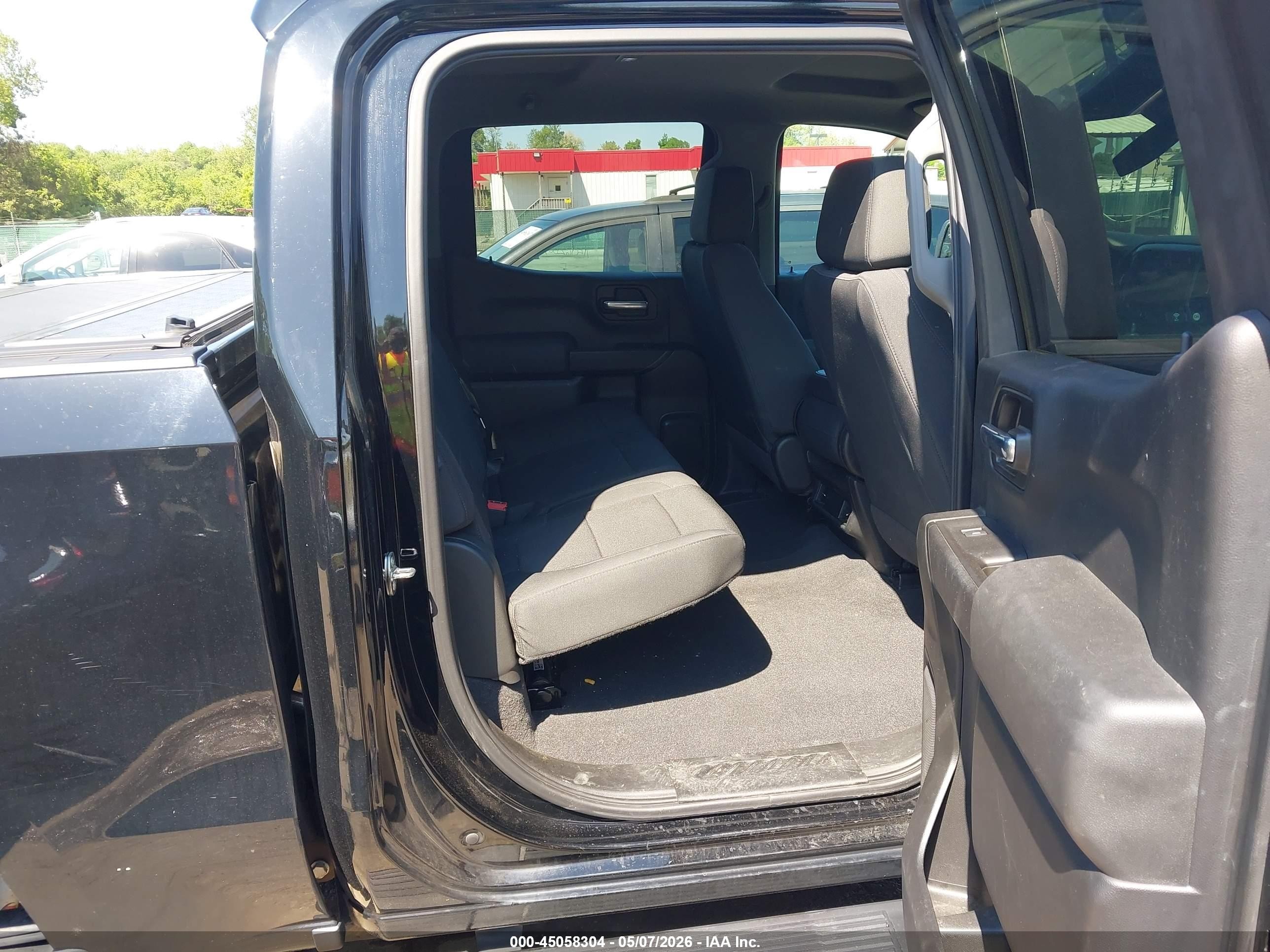 2020 Chevrolet Silverado 1500 4wd  Short Bed Custom Trail Boss Черный vin: 1GCPYCEF7LZ171205