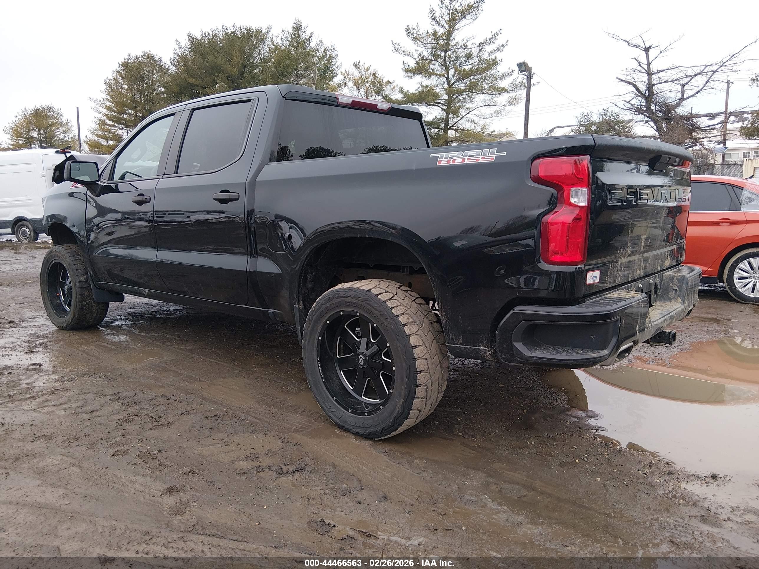 2021 Chevrolet Silverado 1500 4wd  Short Bed Custom Trail Boss Black vin: 1GCPYCEF8MZ254028