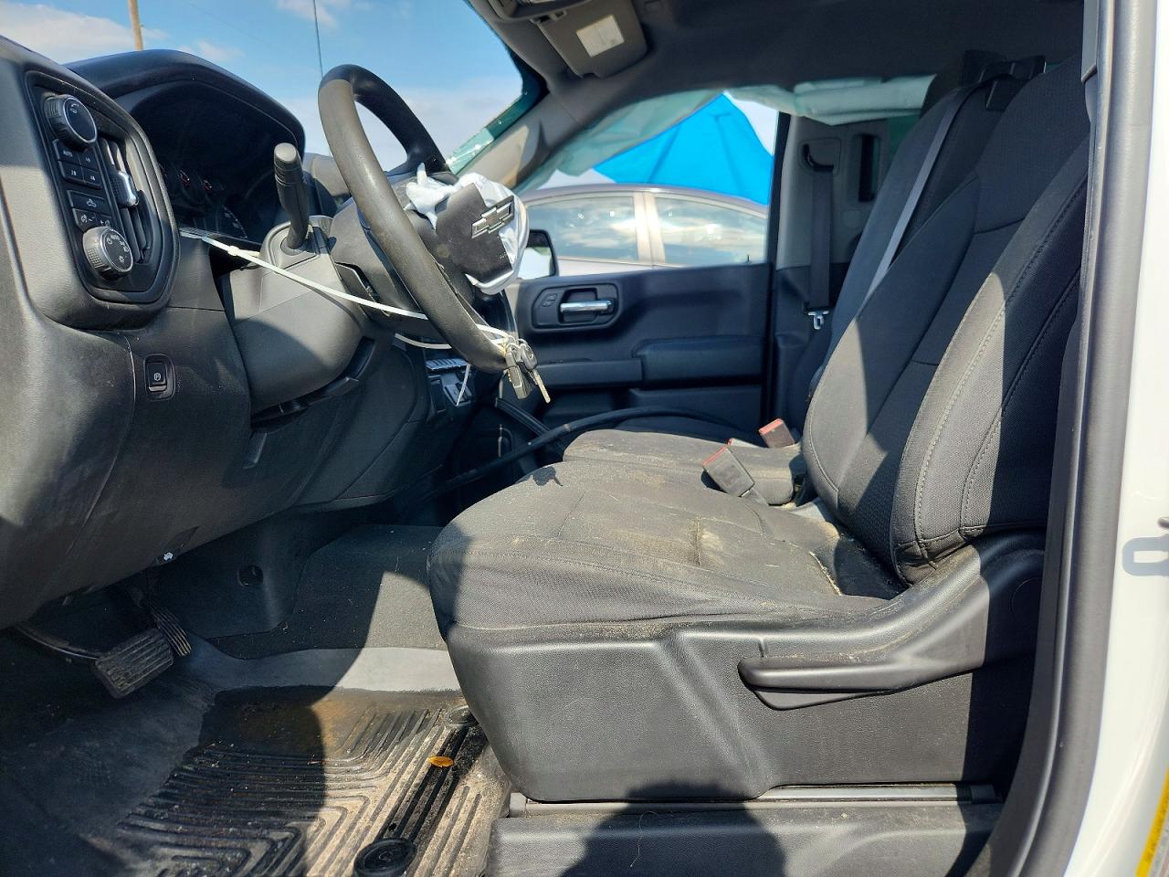 2020 Chevrolet Silverado K1500 Trail Boss Custom White vin: 1GCPYCEF9LZ102046