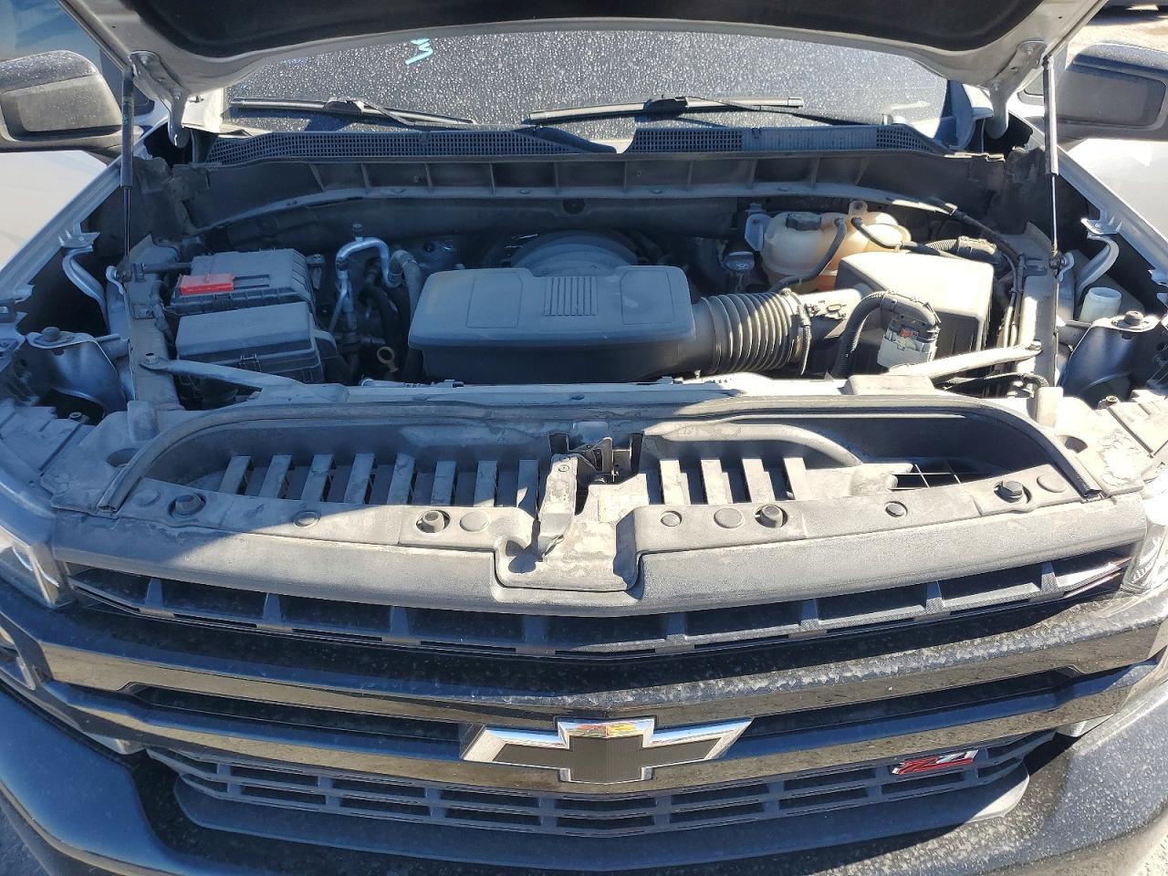 2021 Chevrolet Silverado K1500 Lt Trail Boss Silver vin: 1GCPYFED0MZ259479