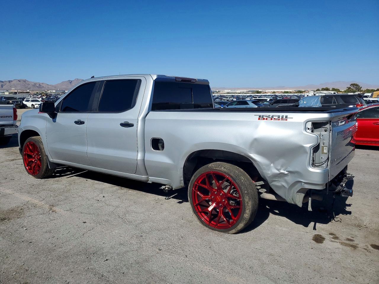 2021 Chevrolet Silverado K1500 Lt Trail Boss Silver vin: 1GCPYFED0MZ259479