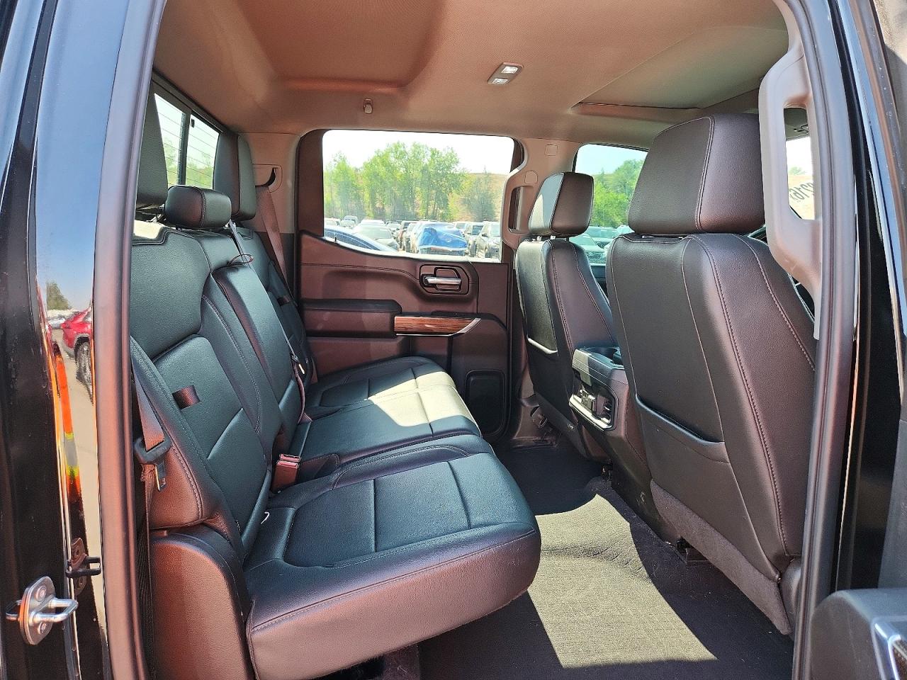2021 Chevrolet Silverado K1500 Lt Trail Boss Черный vin: 1GCPYFEL7MZ371820