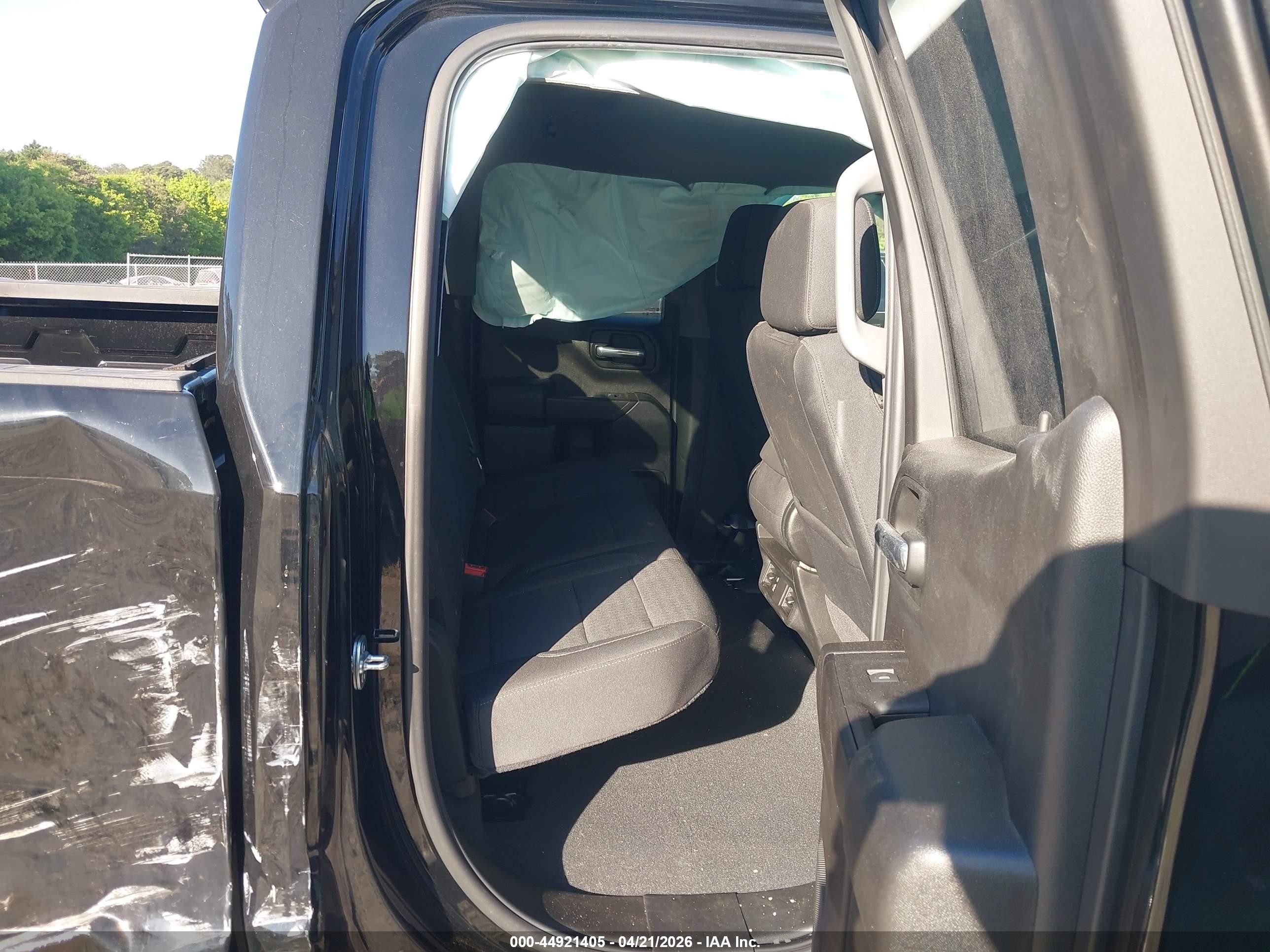 2025 Chevrolet Silverado 1500 2wd  Standard Bed Custom Черный vin: 1GCRABEK9SZ189126