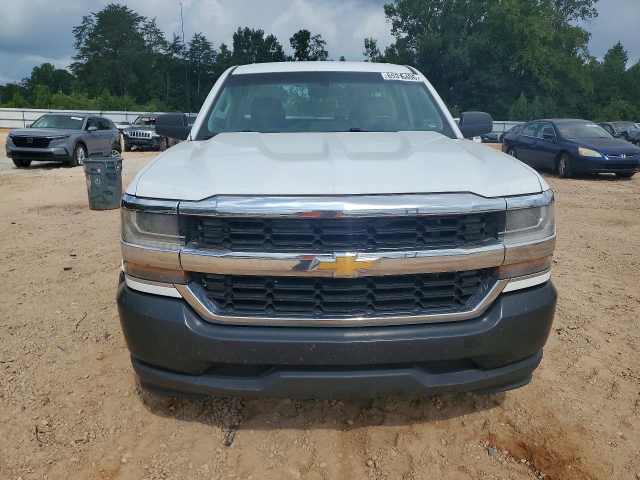 2016 Chevrolet Silverado C1500 White vin: 1GCRCNEC0GZ121289