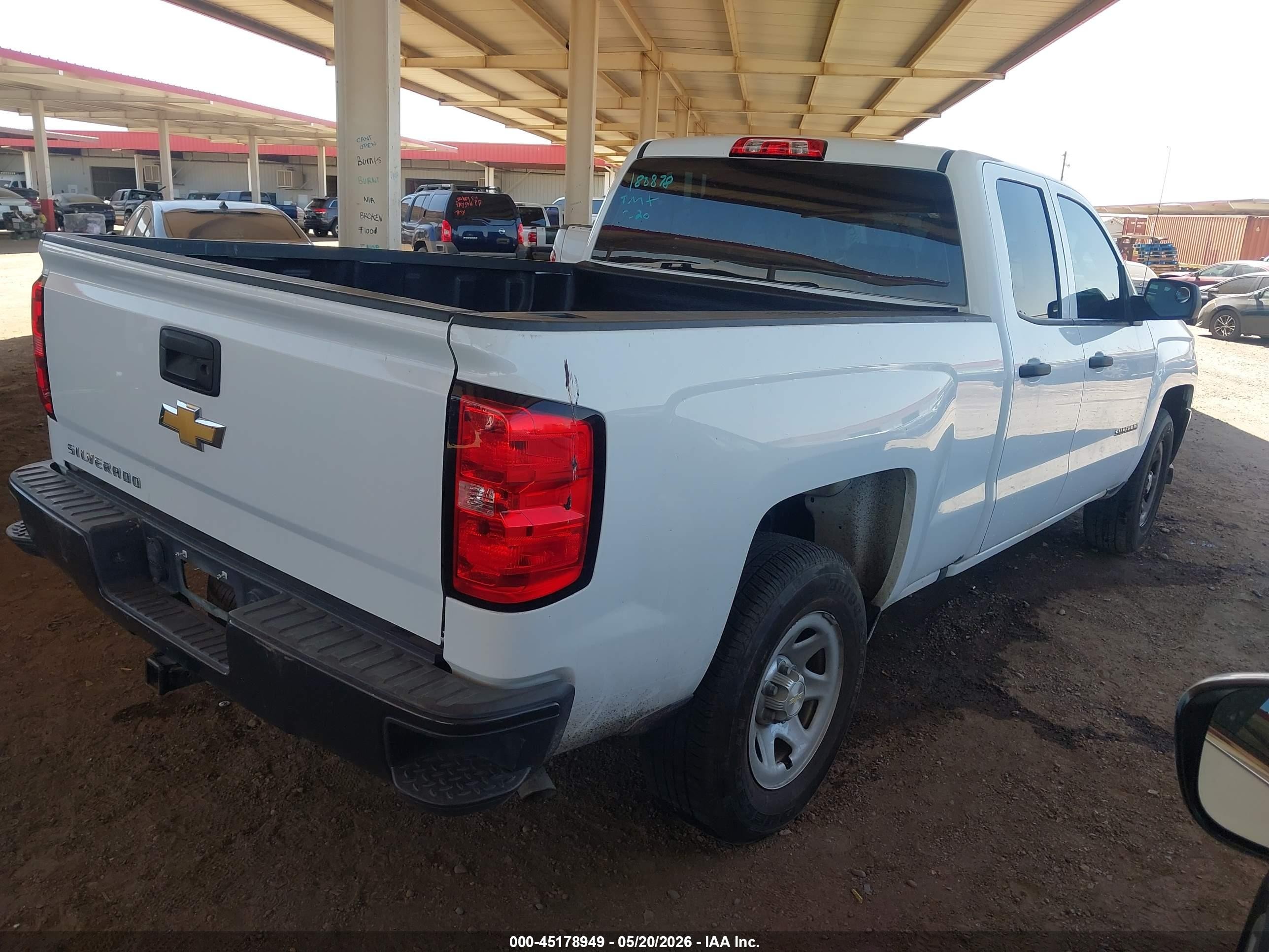 2017 Chevrolet Silverado 1500 Wt White vin: 1GCRCNEC0HZ188878