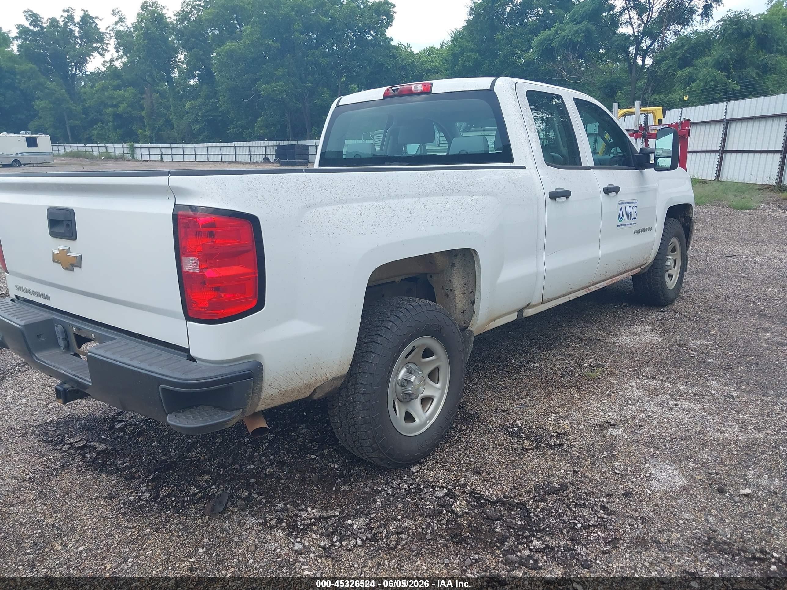 2017 Chevrolet Silverado 1500 Wt White vin: 1GCRCNEC3HZ155566