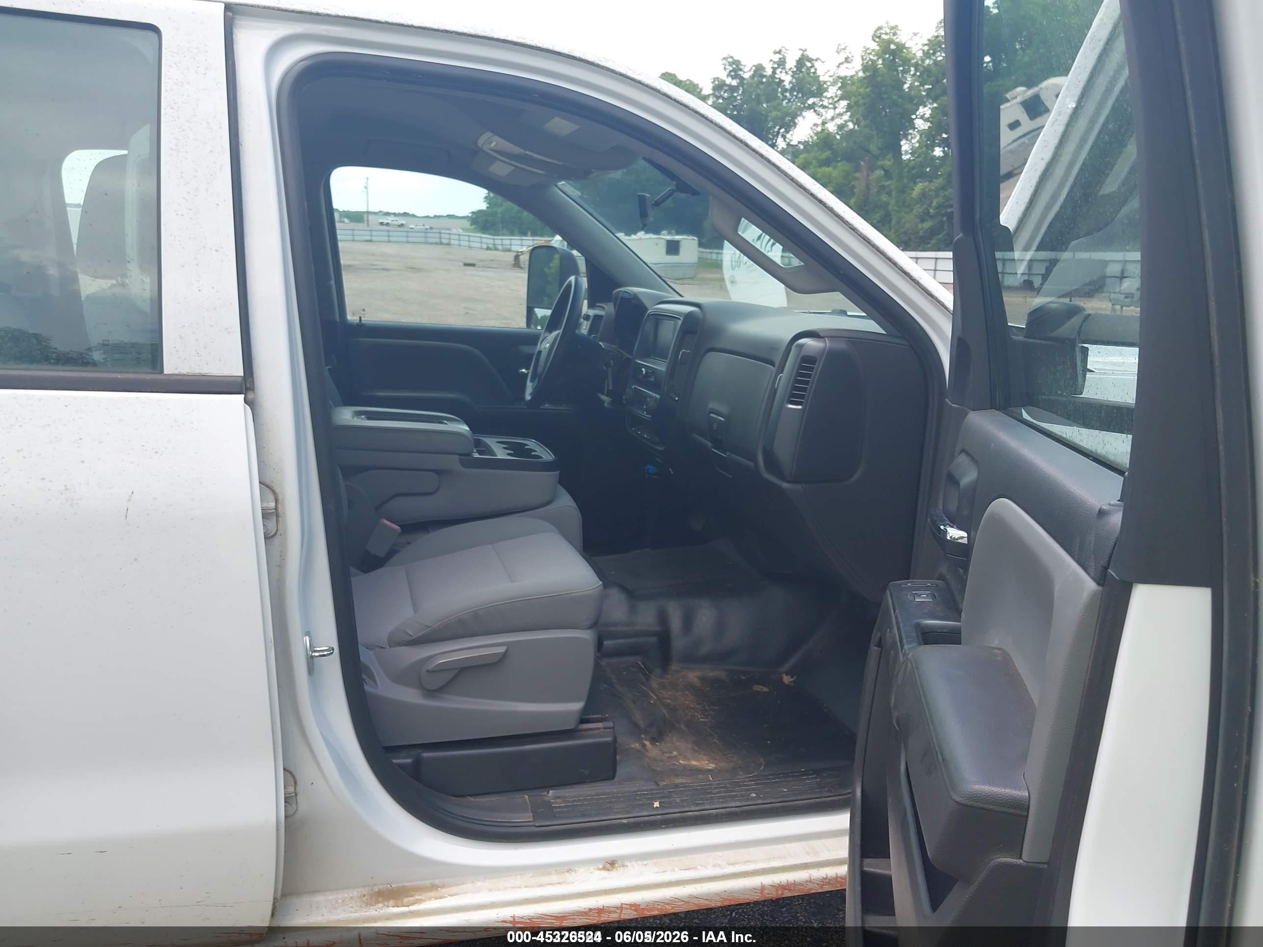2017 Chevrolet Silverado 1500 Wt White vin: 1GCRCNEC3HZ155566