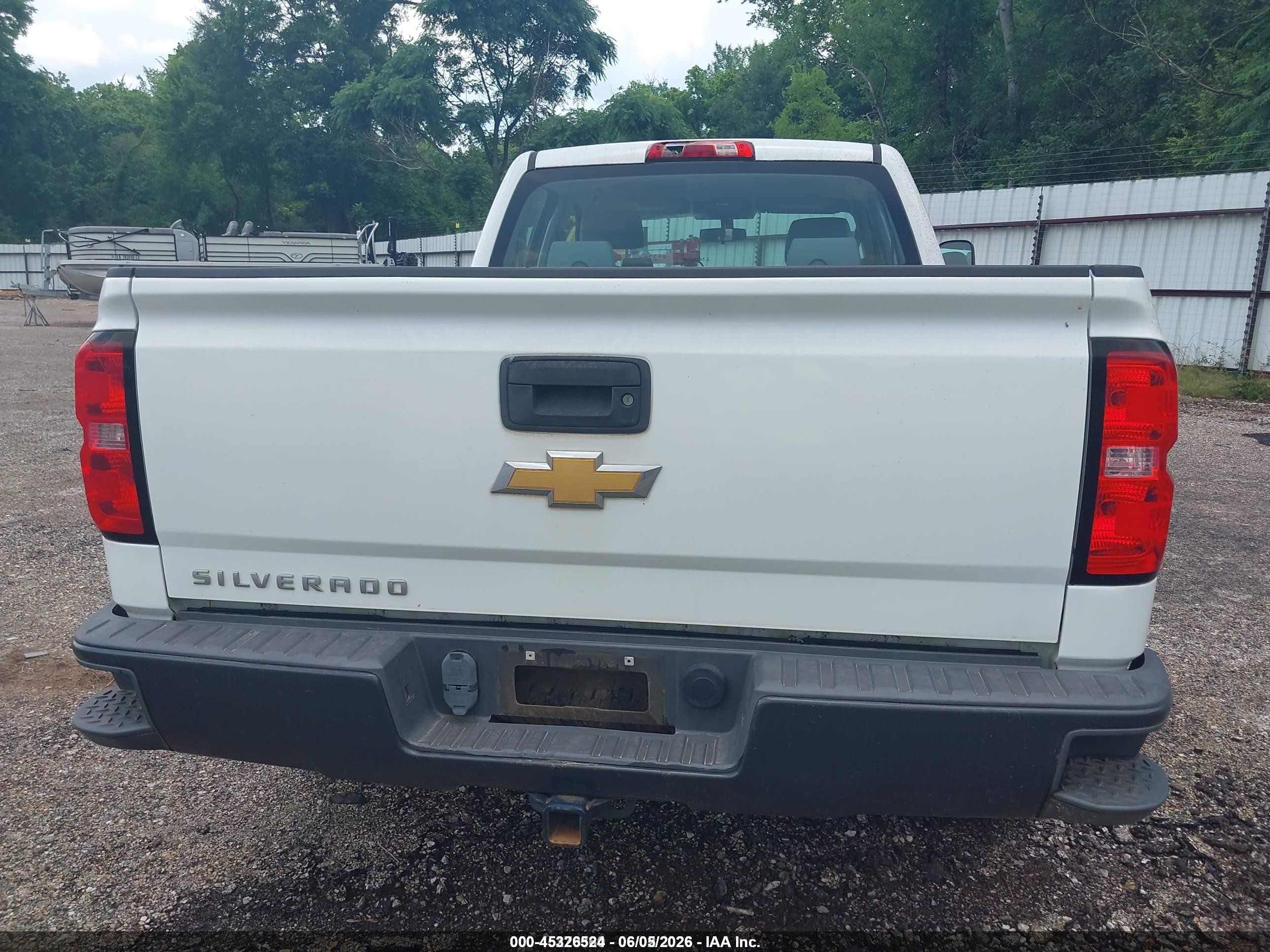 2017 Chevrolet Silverado 1500 Wt White vin: 1GCRCNEC3HZ155566
