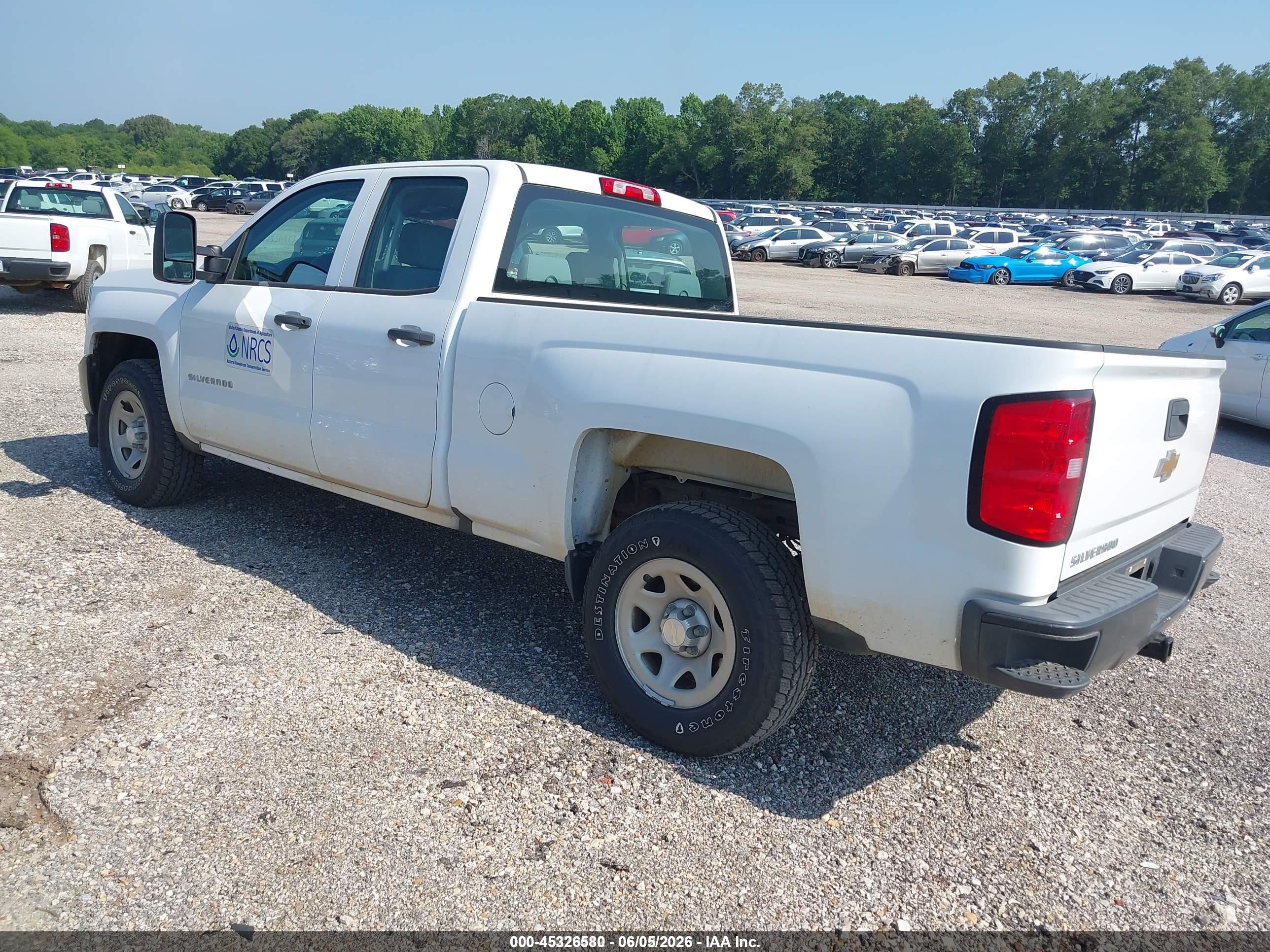 2017 Chevrolet Silverado 1500 Wt White vin: 1GCRCNEC5HZ153804