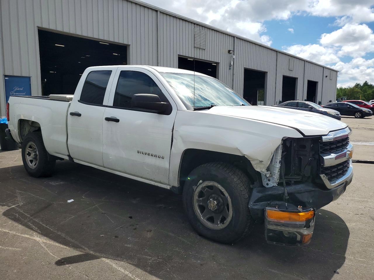 2017 Chevrolet Silverado C1500 Белый vin: 1GCRCNECXHZ300523