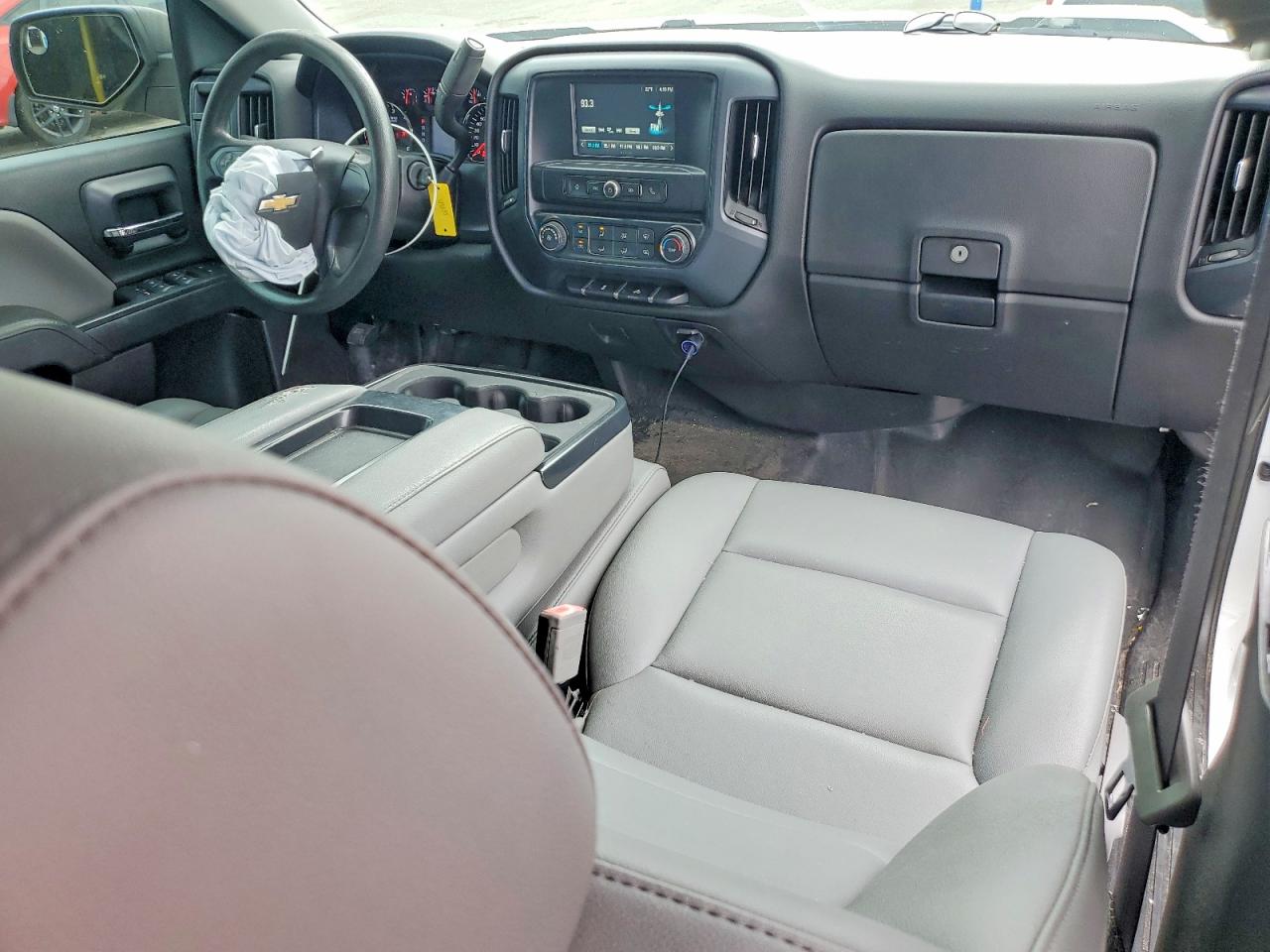 2017 Chevrolet Silverado C1500 Белый vin: 1GCRCNECXHZ300523