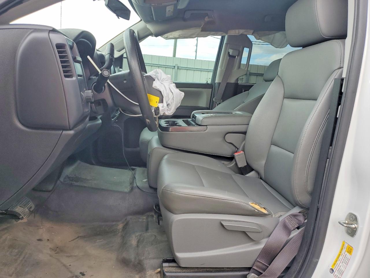 2017 Chevrolet Silverado C1500 Белый vin: 1GCRCNECXHZ300523