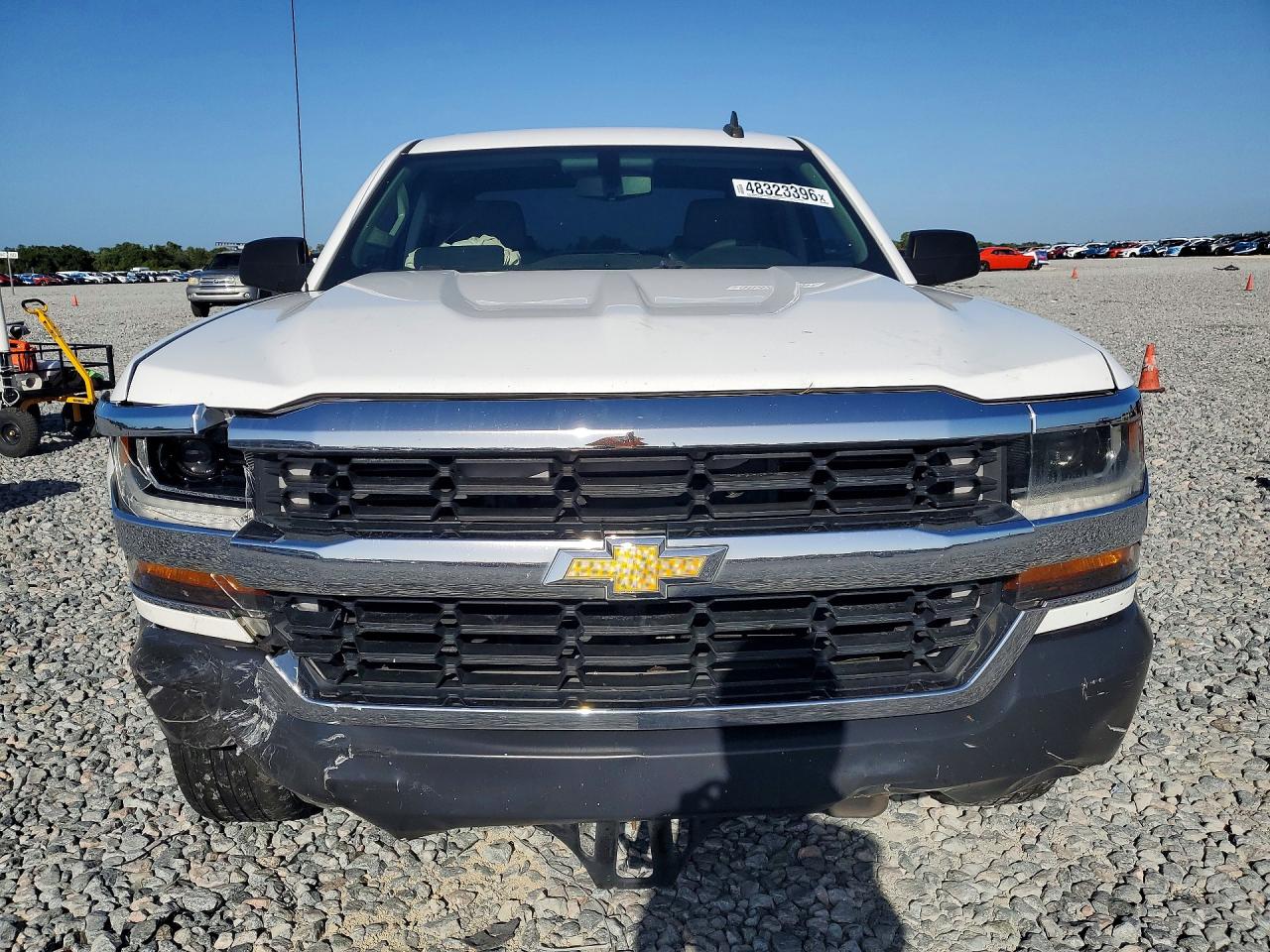 2017 Chevrolet Silverado C1500 Белый vin: 1GCRCNEH3HZ117380