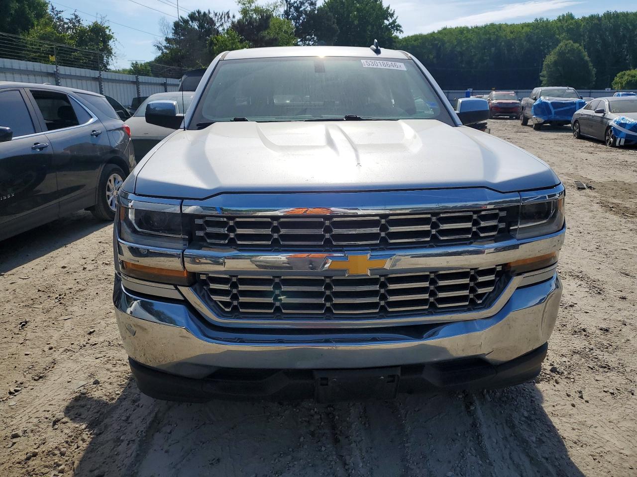 2018 Chevrolet Silverado C1500 Серебряный vin: 1GCRCNEH9JZ125991