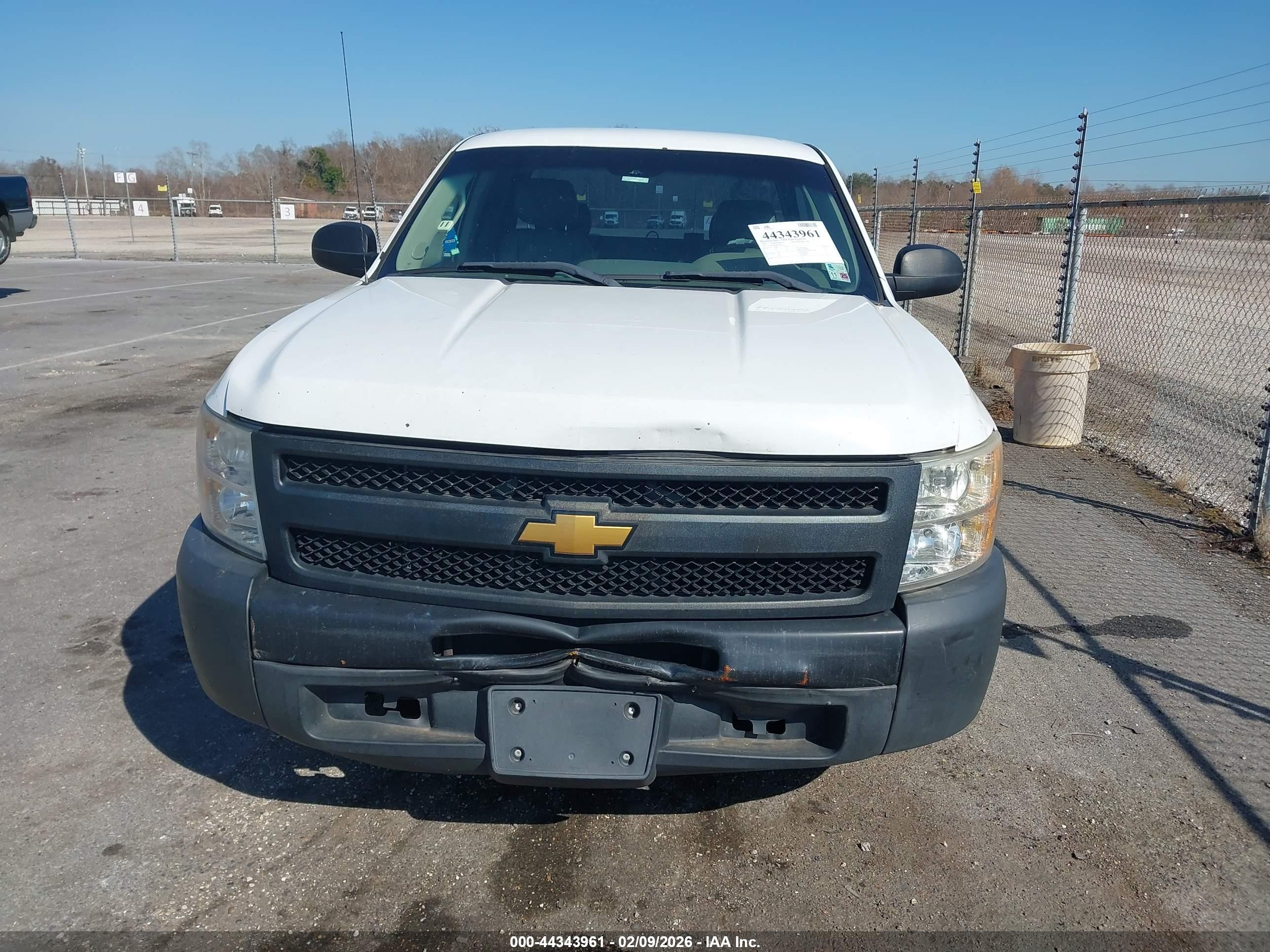 2013 Chevrolet Silverado 1500 Work Truck White vin: 1GCRCPE00DZ169212