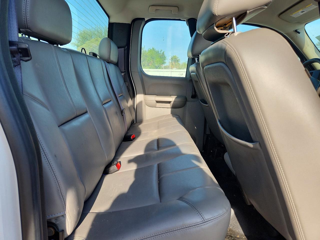 2012 Chevrolet Silverado C1500 White vin: 1GCRCPE02CZ316998