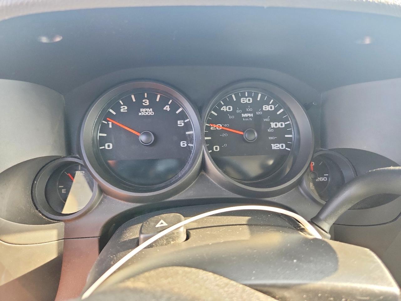 2012 Chevrolet Silverado C1500 White vin: 1GCRCPE02CZ316998