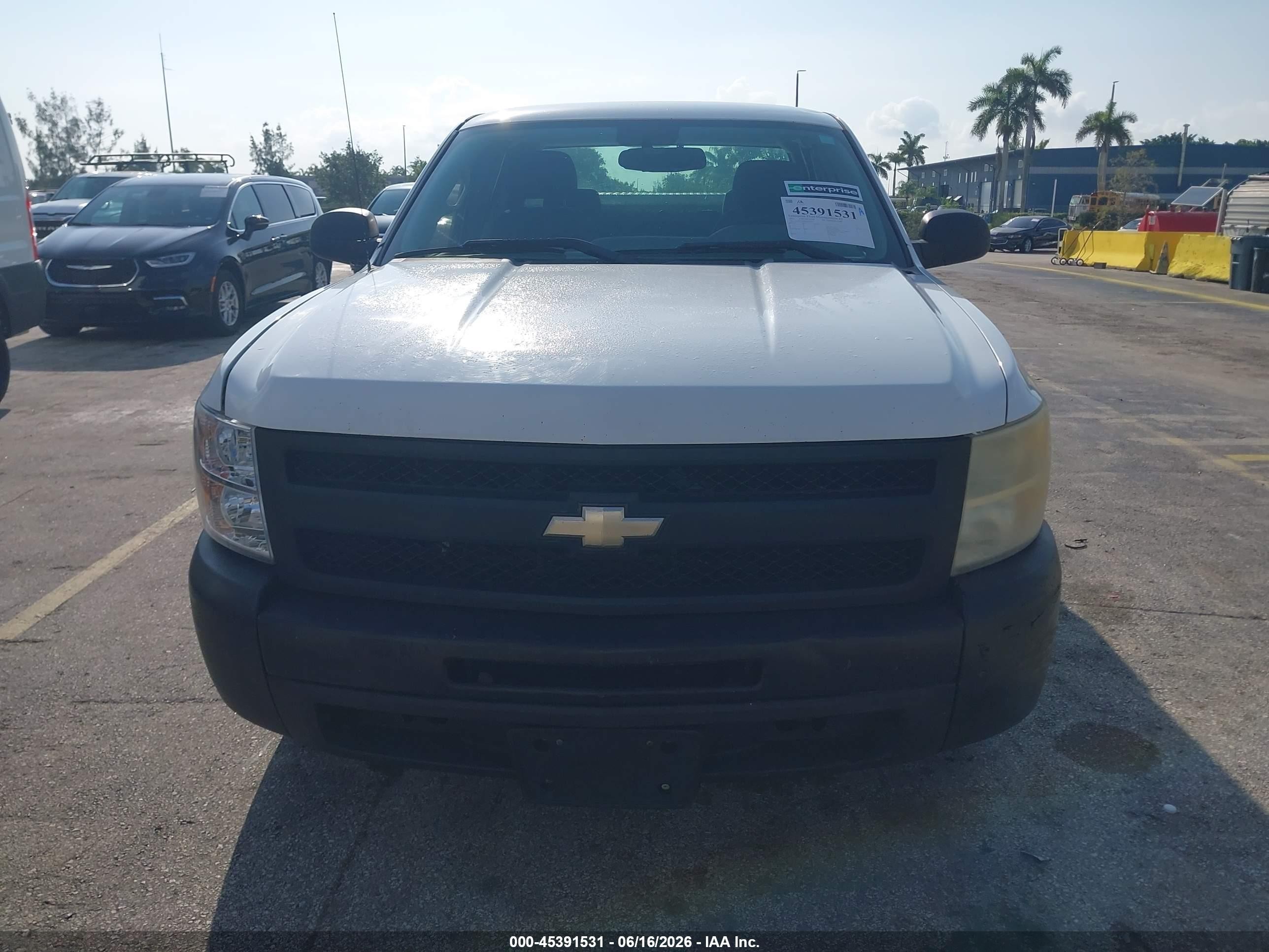 2011 Chevrolet Silverado 1500 Work Truck White vin: 1GCRCPE04BZ429723