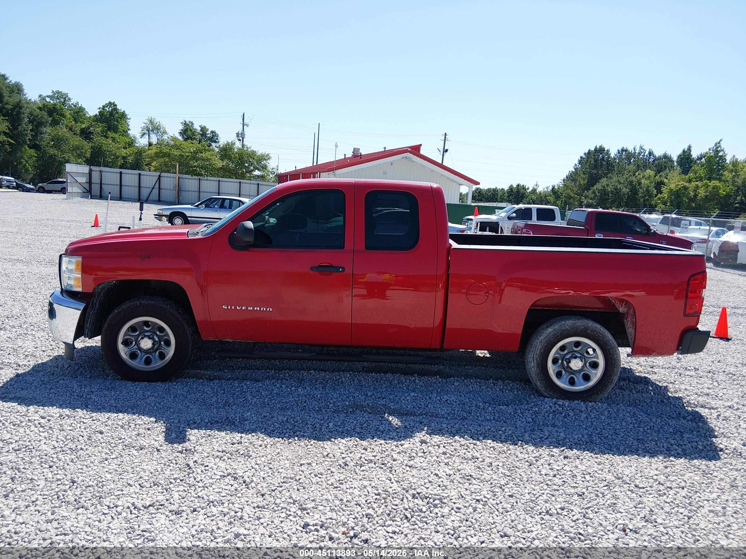 2013 Chevrolet Silverado 1500 Work Truck Red vin: 1GCRCPE05DZ390921