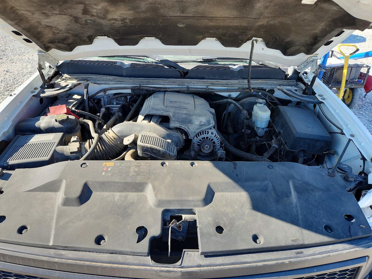 2013 Chevrolet Silverado C1500 White vin: 1GCRCPE06DZ229543